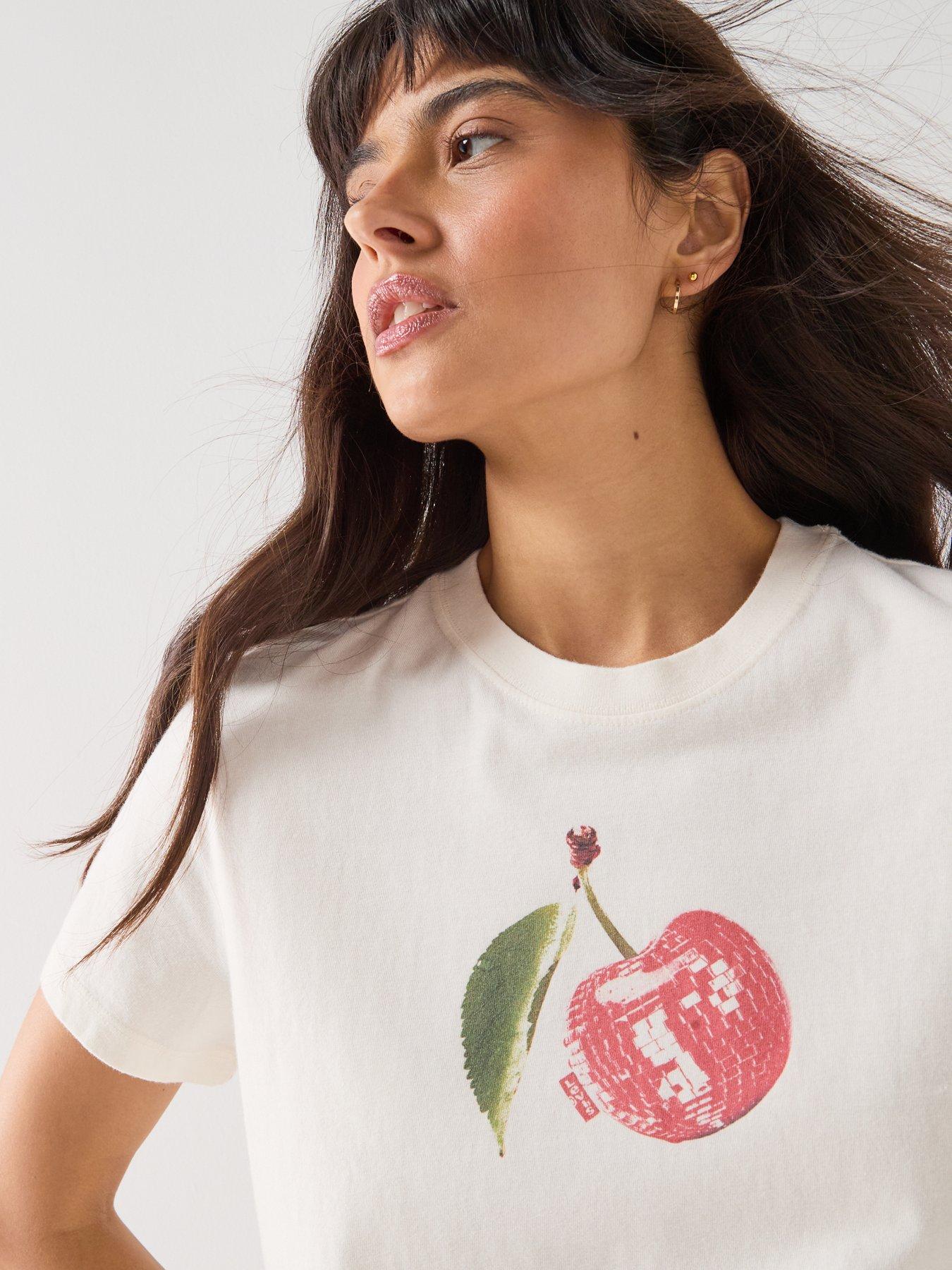 Image 4 of 5 of Levi's Graphic Favourite T-Shirt - Beige