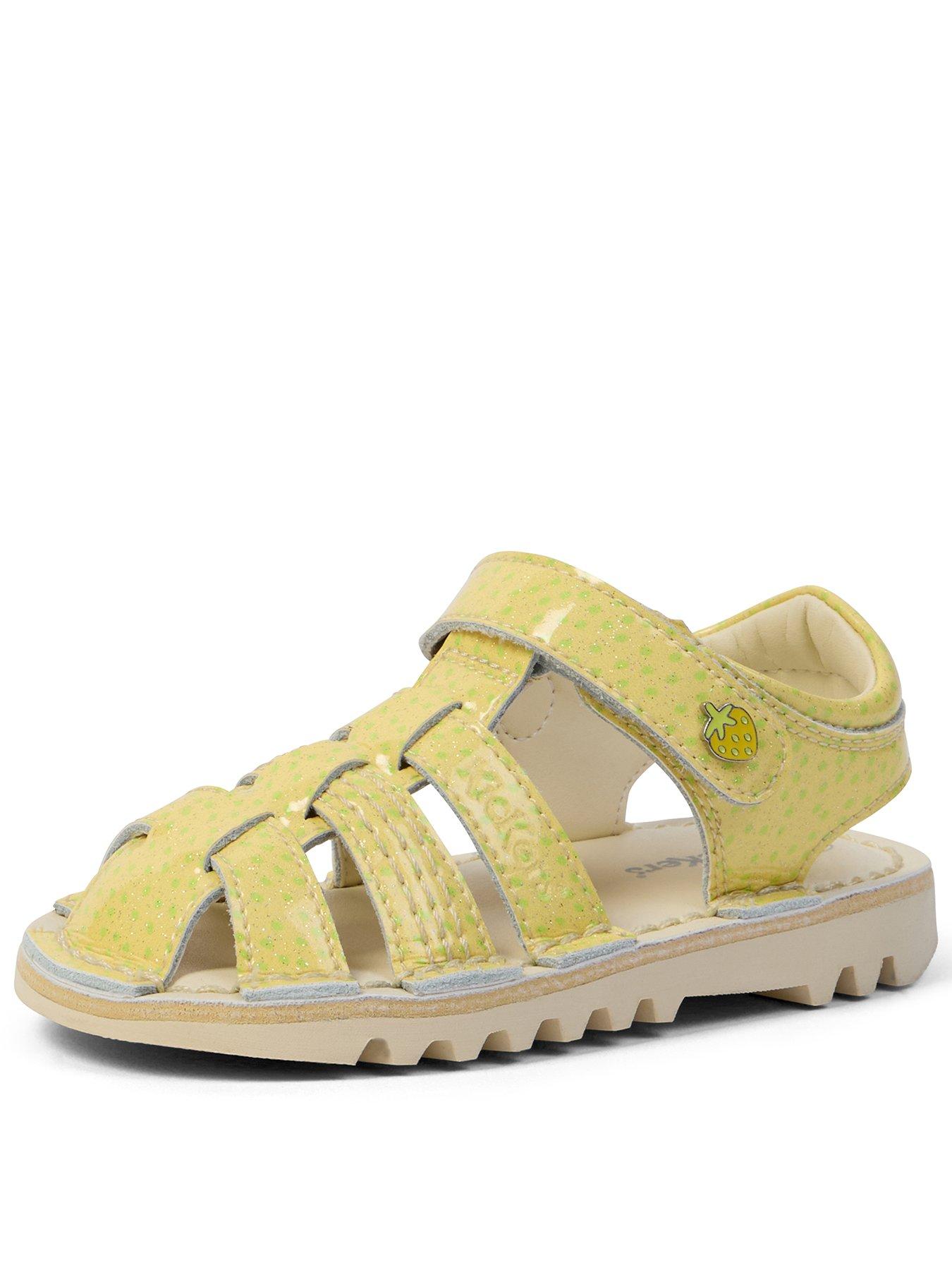 Kickers Kick Fruit Patent Leather Sandal, Yellow, Size 7 Younger