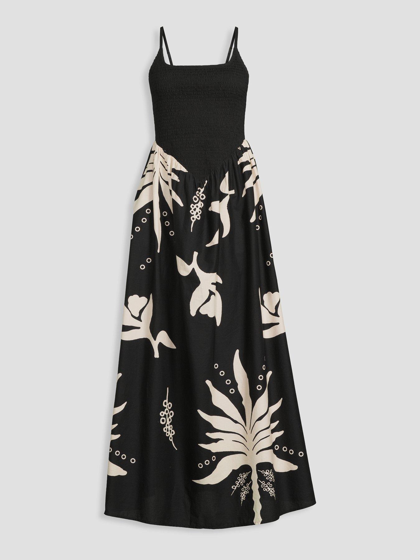 Image 7 of 7 of The Very Collection Shirred Bodice Strappy Midaxi Dress - Black