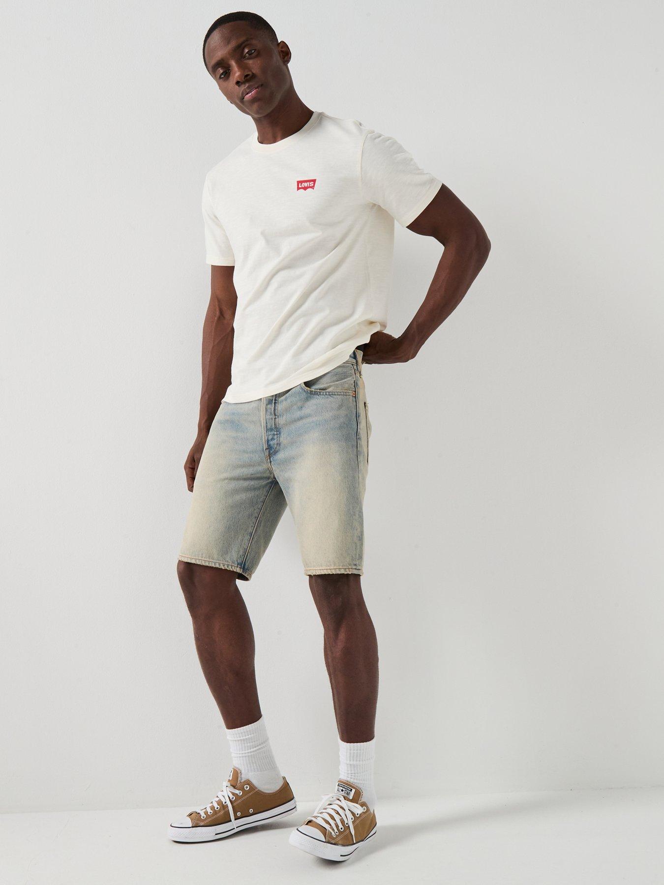 Image 6 of 6 of Levi's Lasso Back Graphic Relaxed Fit T-Shirt - White