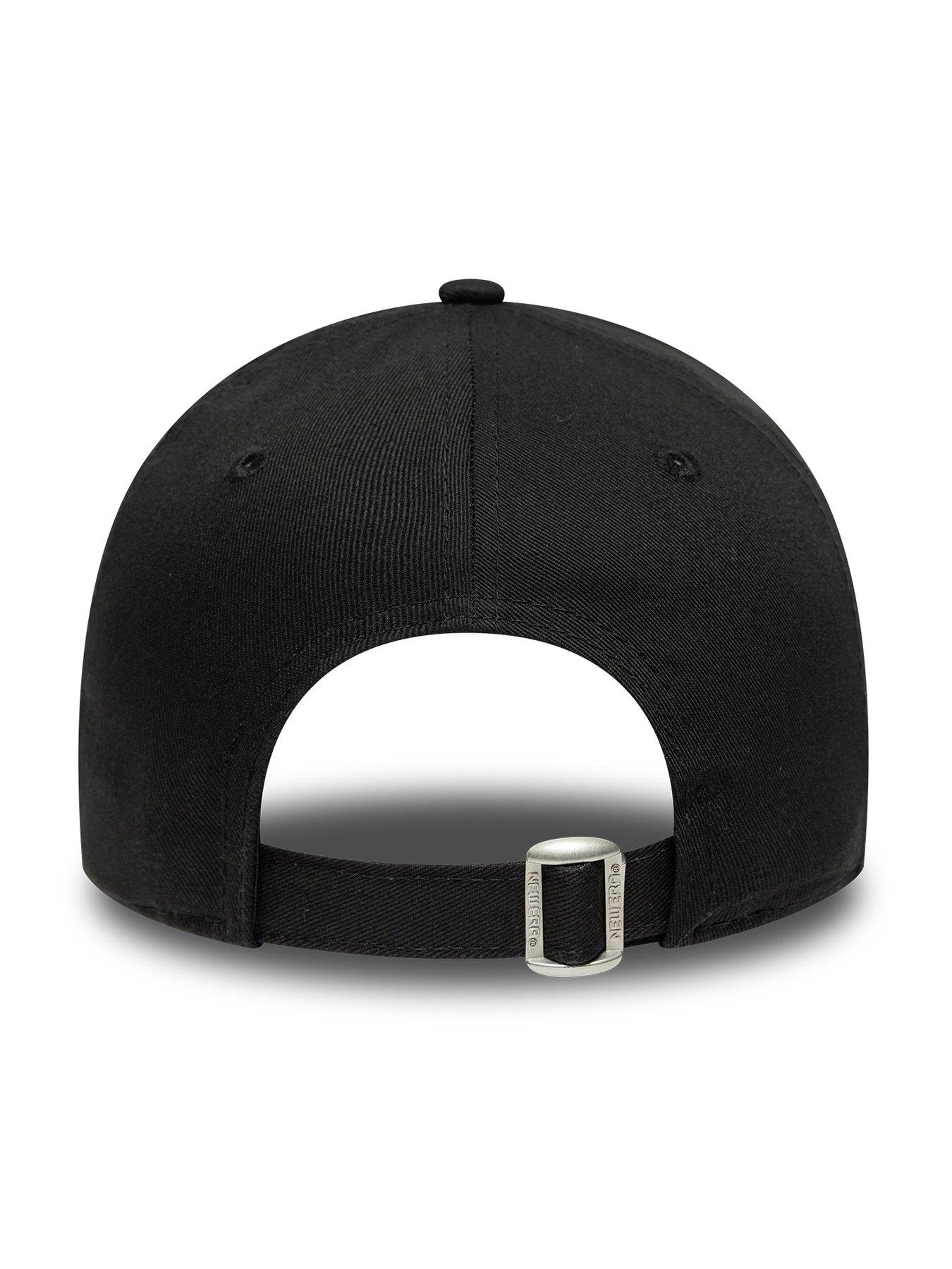 Image 2 of 5 of New Era New York Yankees Animal Infill 9Forty MLB Cap - Black