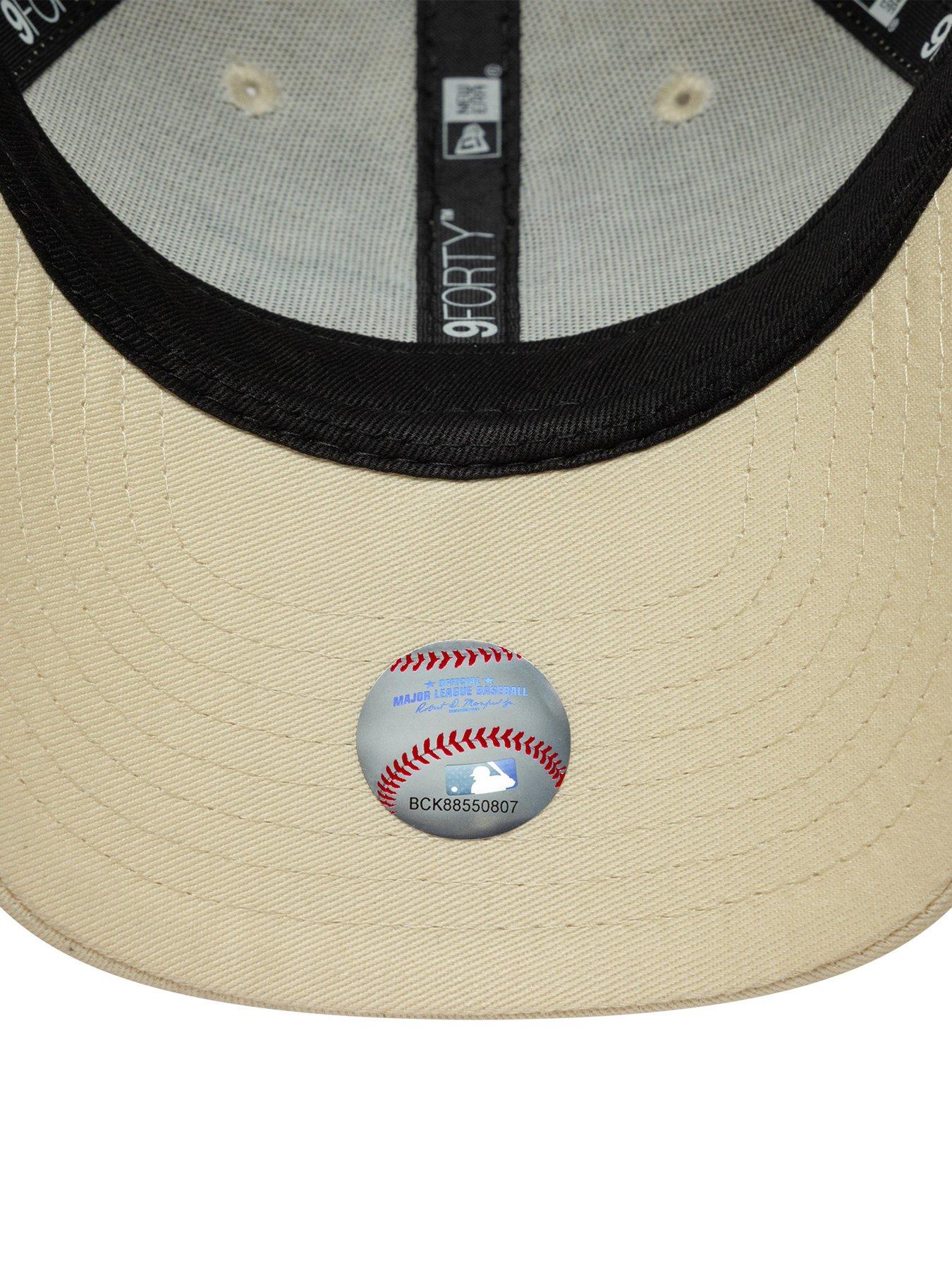 Image 5 of 5 of New Era LA Dodgers Fruit Icon 9Forty Cap - Beige
