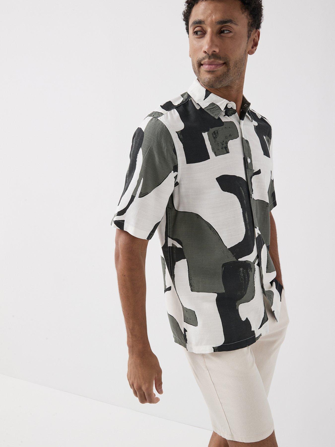 Image 1 of 6 of ONLY & SONS Sharvi&nbsp;Printed Short Sleeve Shirt - Black
