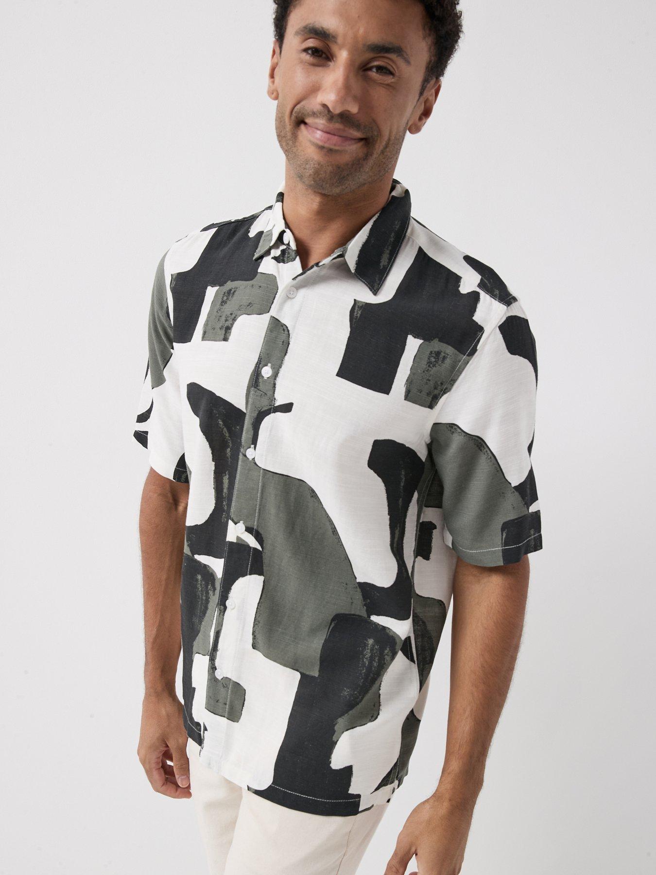 Image 4 of 6 of ONLY & SONS Sharvi&nbsp;Printed Short Sleeve Shirt - Black