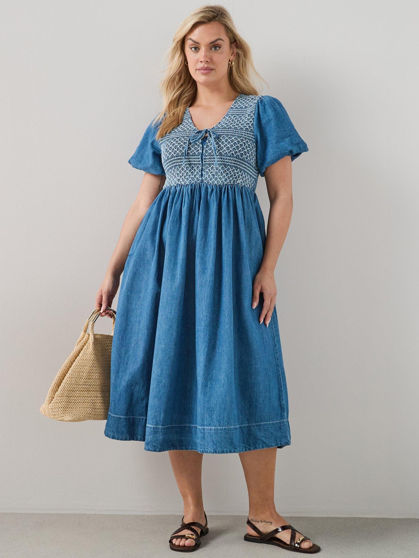 The Very Collection Curve Stitch Detail Short Sleeve Denim Dress - Mid Wash