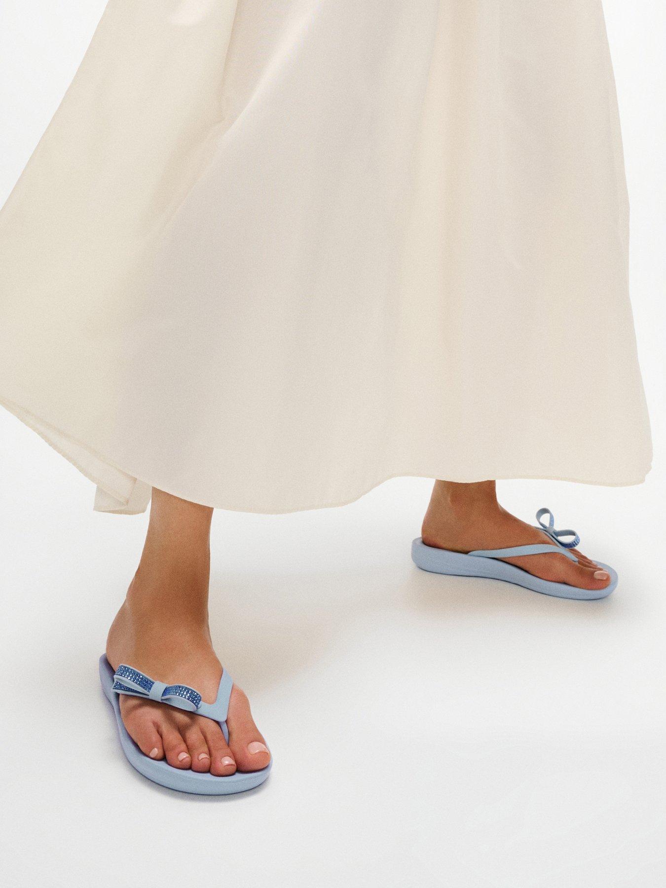 Fitflop Iqushion Glitz-Bow Flip-Flops - Cloudy Blue