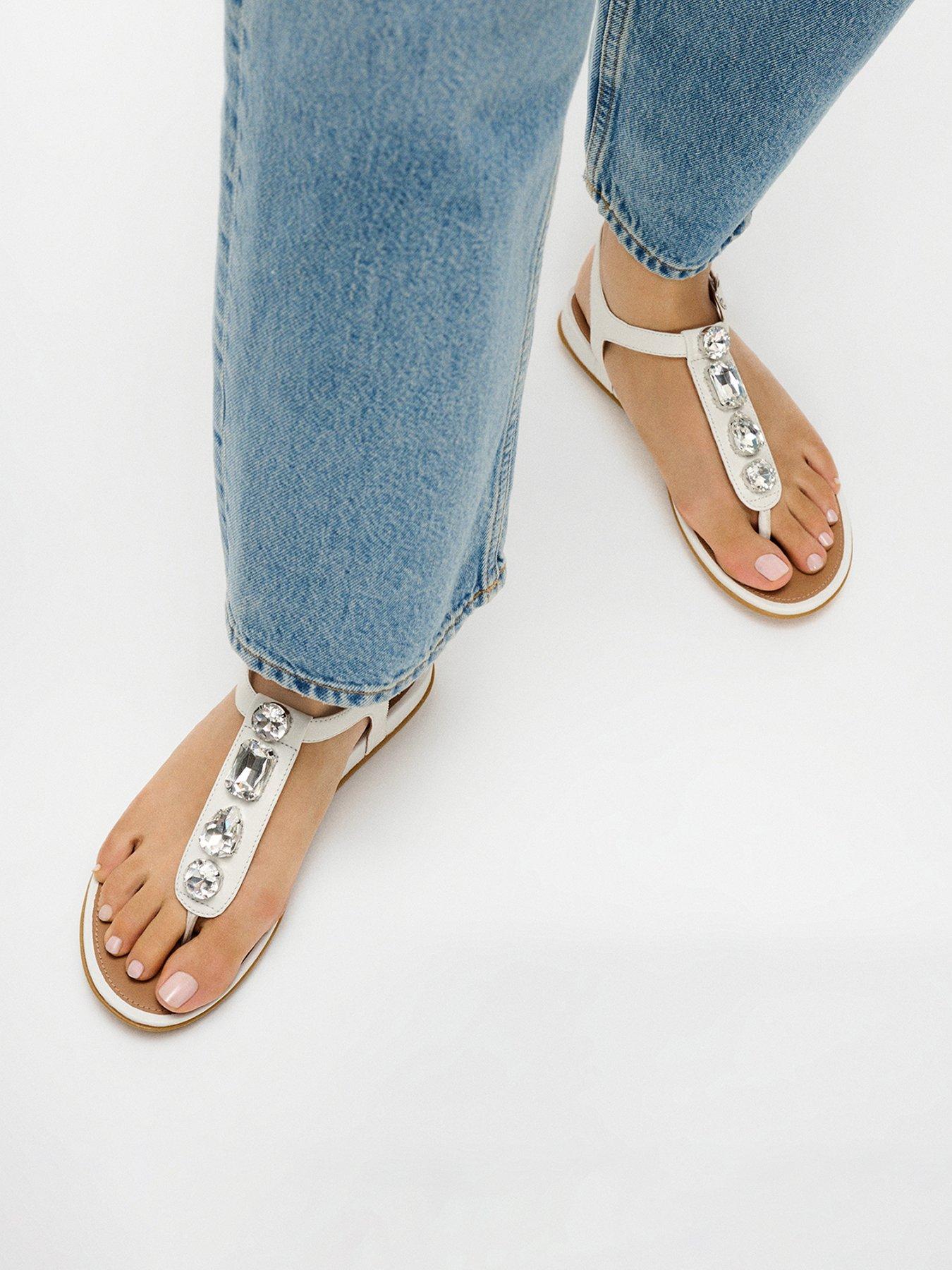 Fitflop Gracie Ultra Jewel Leather T-Bar Sandals - Urban White