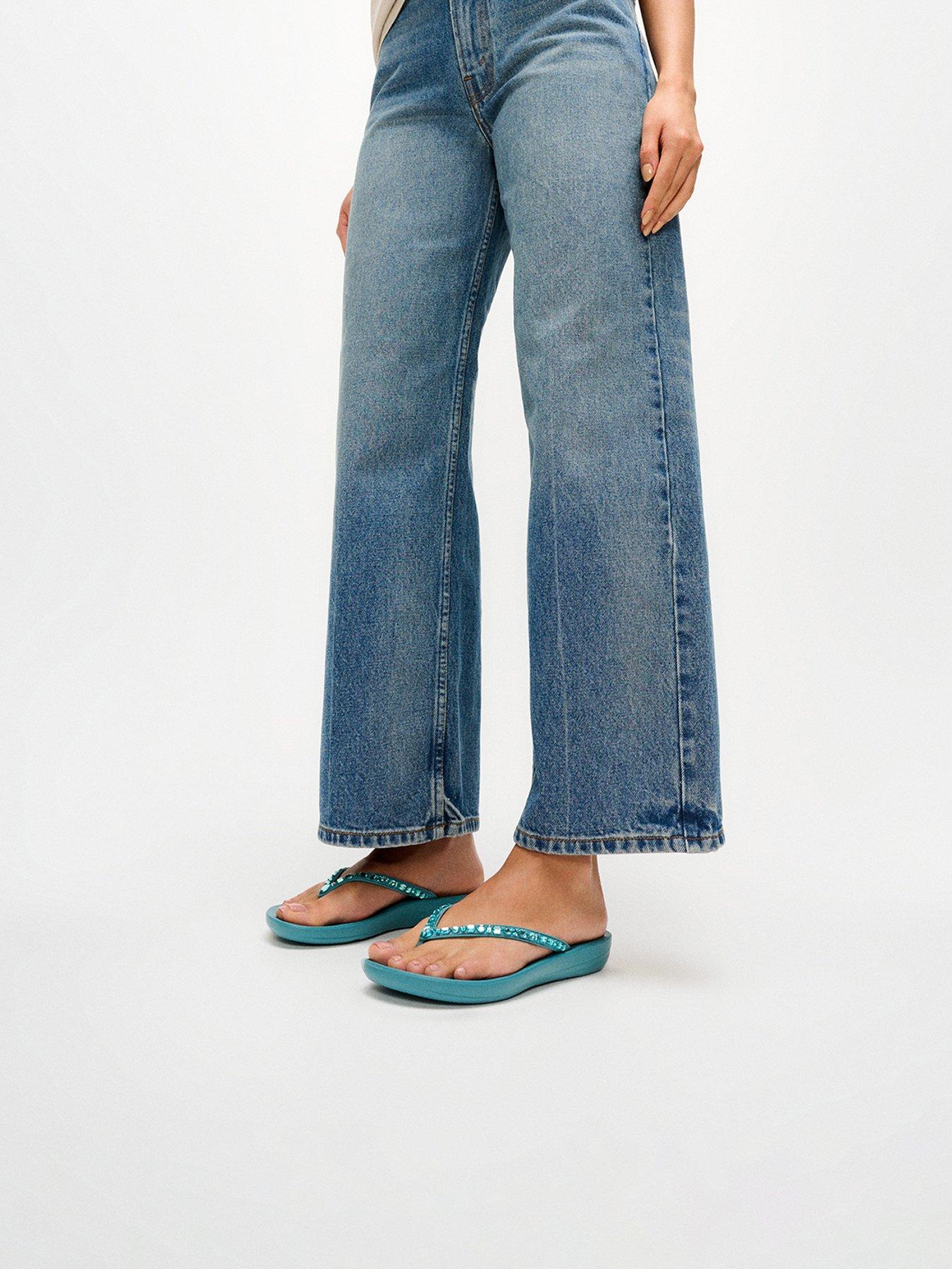 FitFlop Iqushion Multi-crystal Ergonomic Flip-flops - Teal