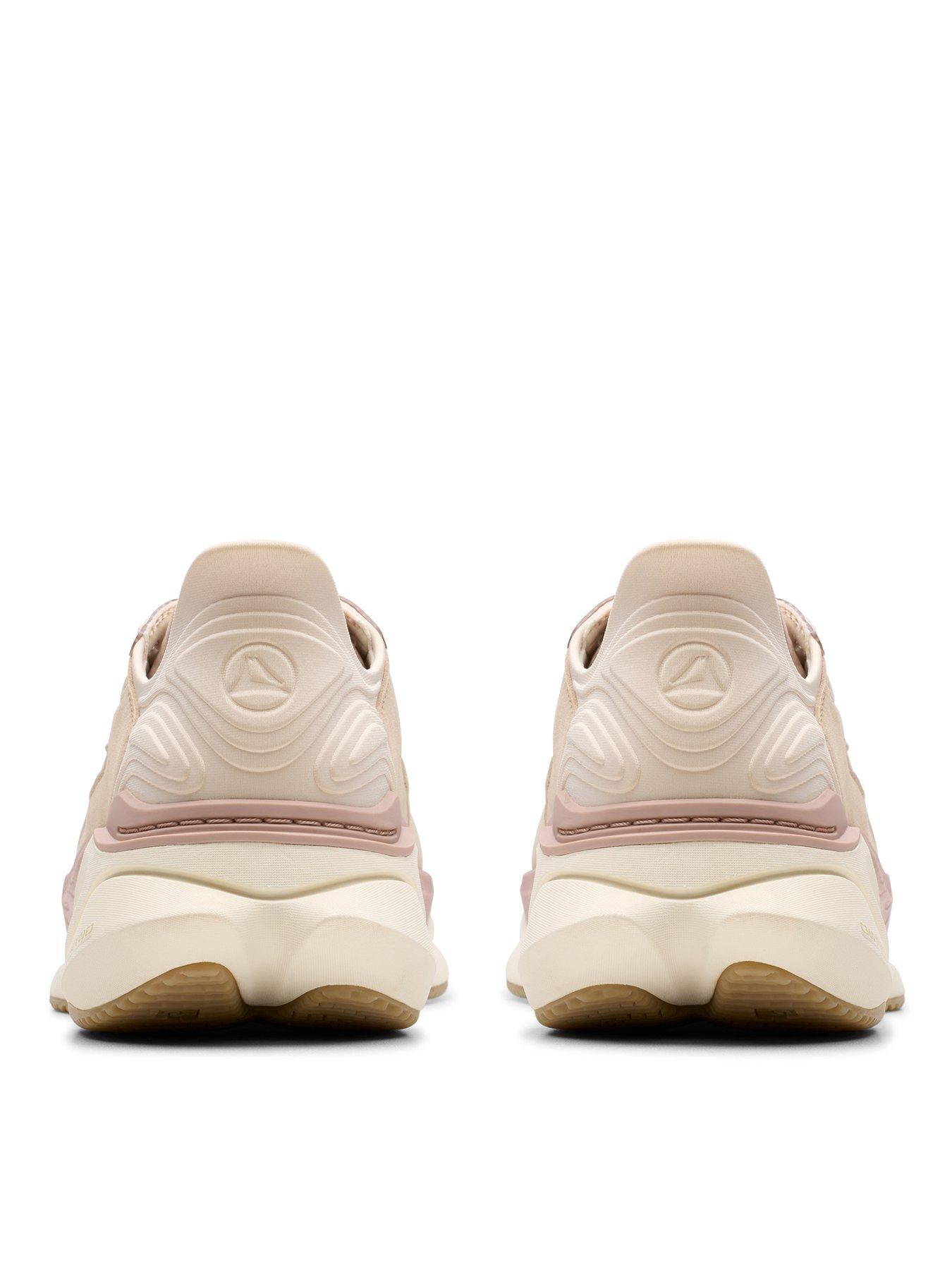 Image 3 of 6 of Clarks Clarks Pace Trainer - Sand