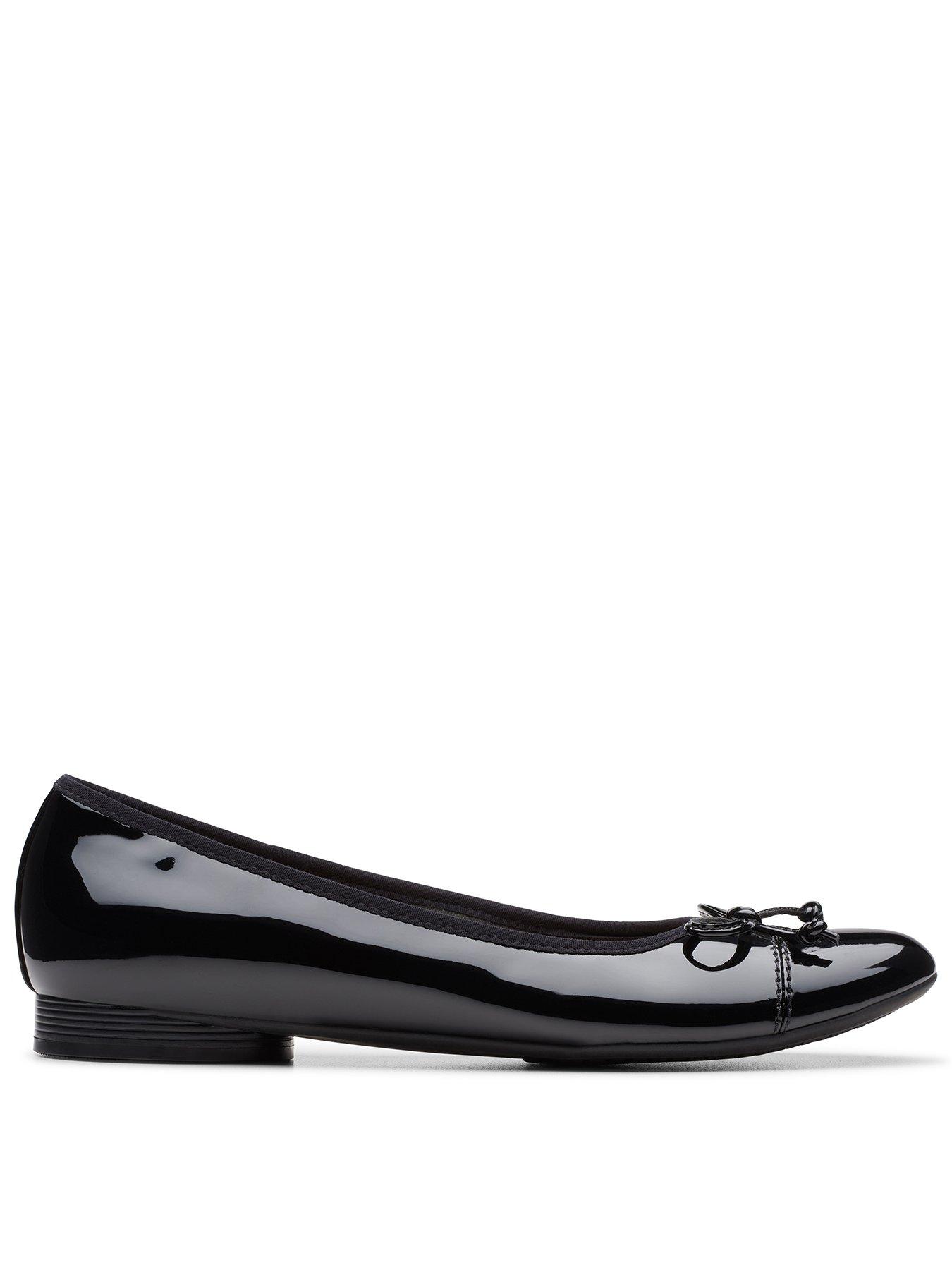 Clarks Loreleigh Rae Wide Fit Shoes - Black Pat