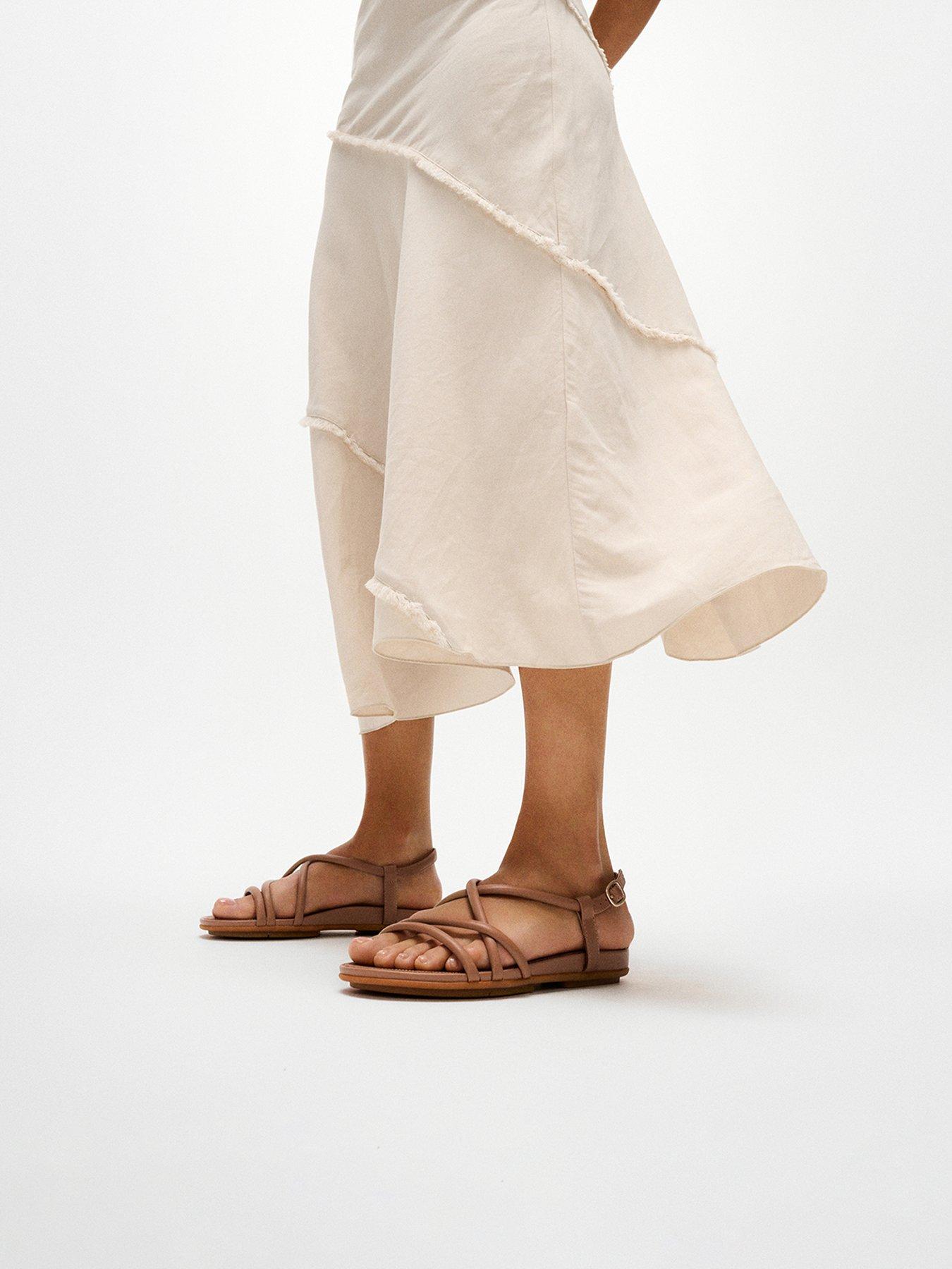 FitFlop Gracie Leather Strappy Back Strap Sandals - Classic Tan