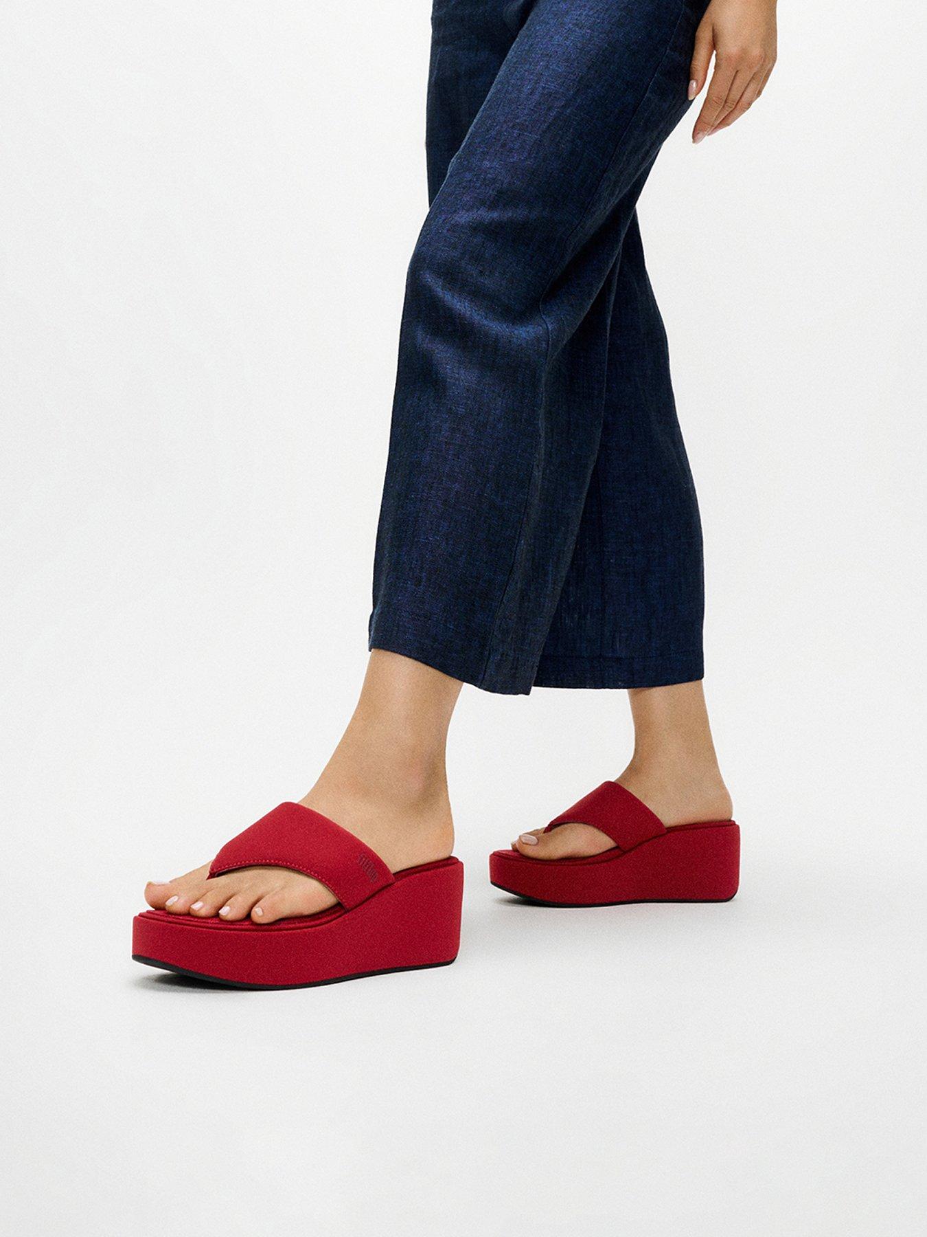 FitFlop Platfforms Wedge Toe-post Sandals - Burnt Berry