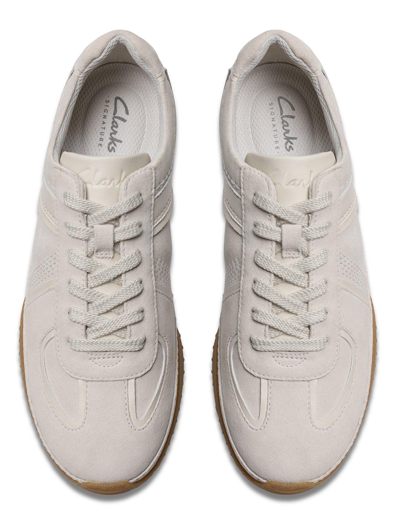 Image 4 of 6 of Clarks Meridor Lo Trainer - Off White