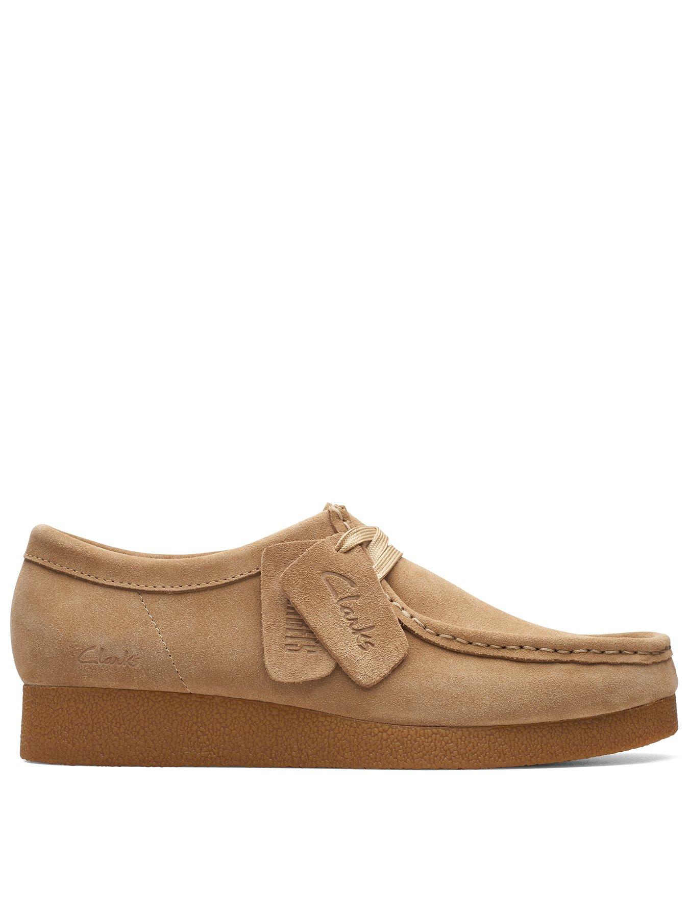 Clarks Wallabeeevosh Suede Shoe - Dark Sand