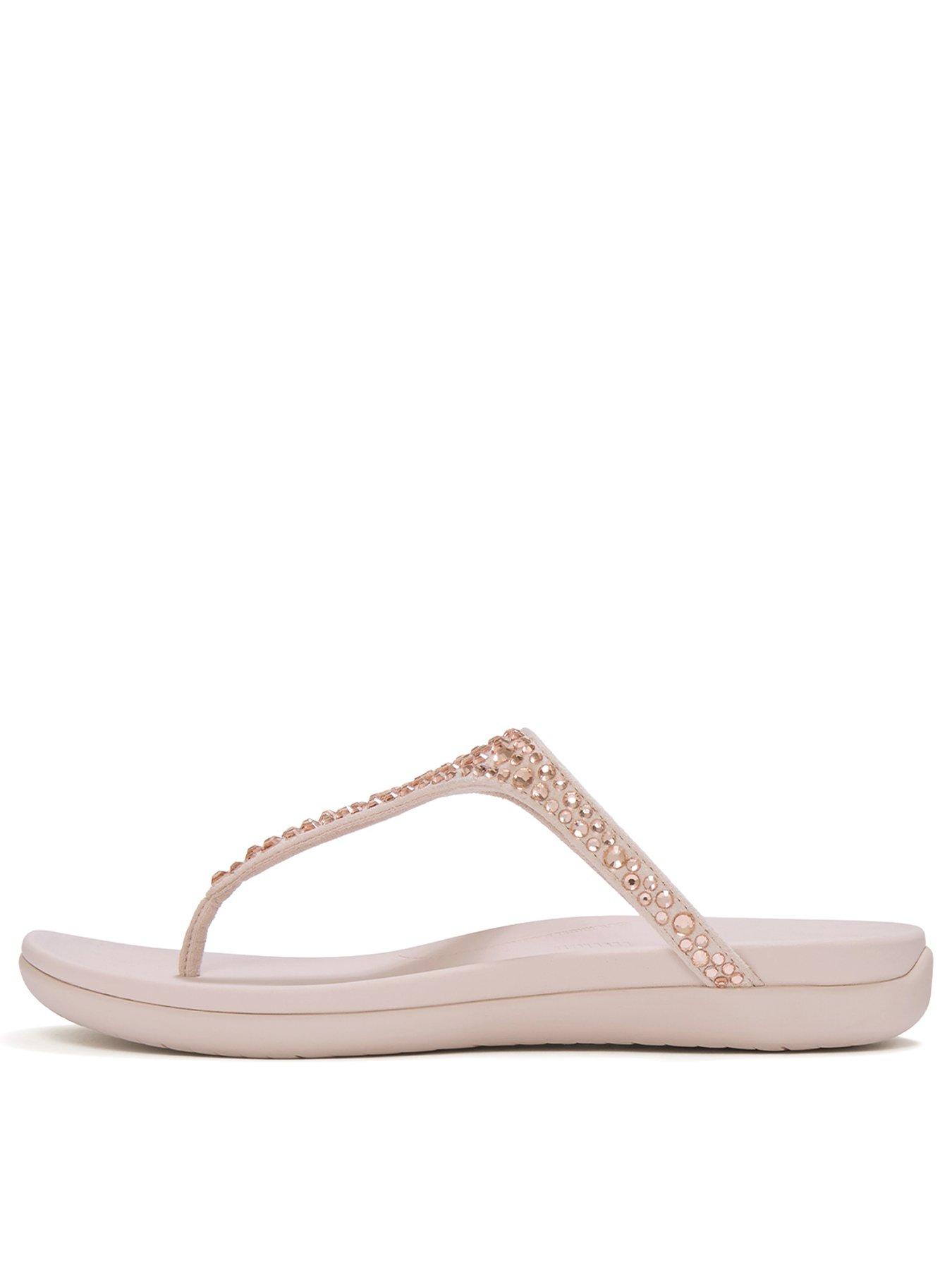 FitFlop: Solay Mixed Crystal Toe-Post Sandals - Nude Rose