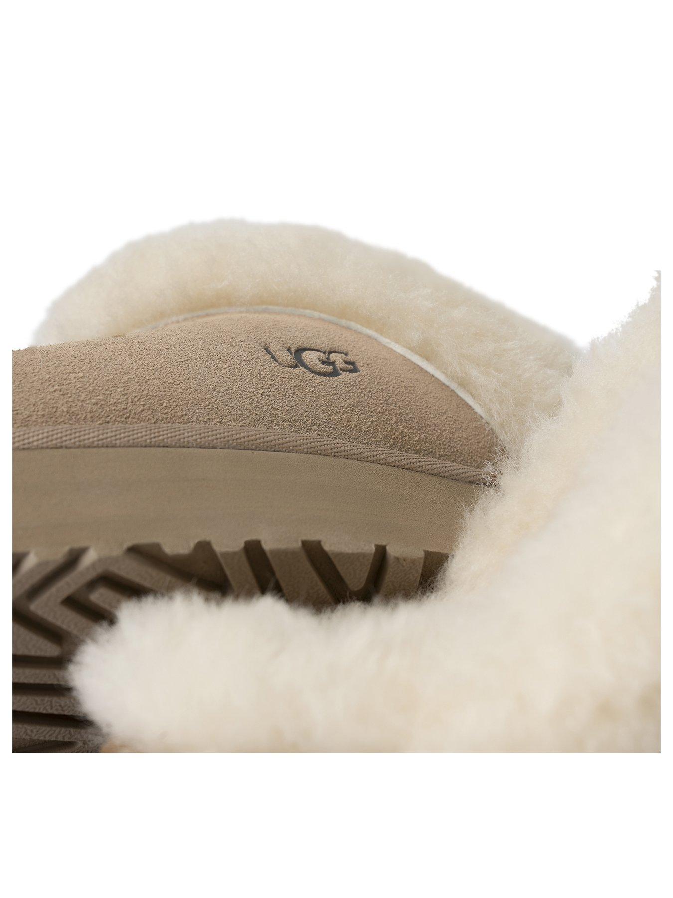 Image 3 of 4 of UGG W DISQUETTE