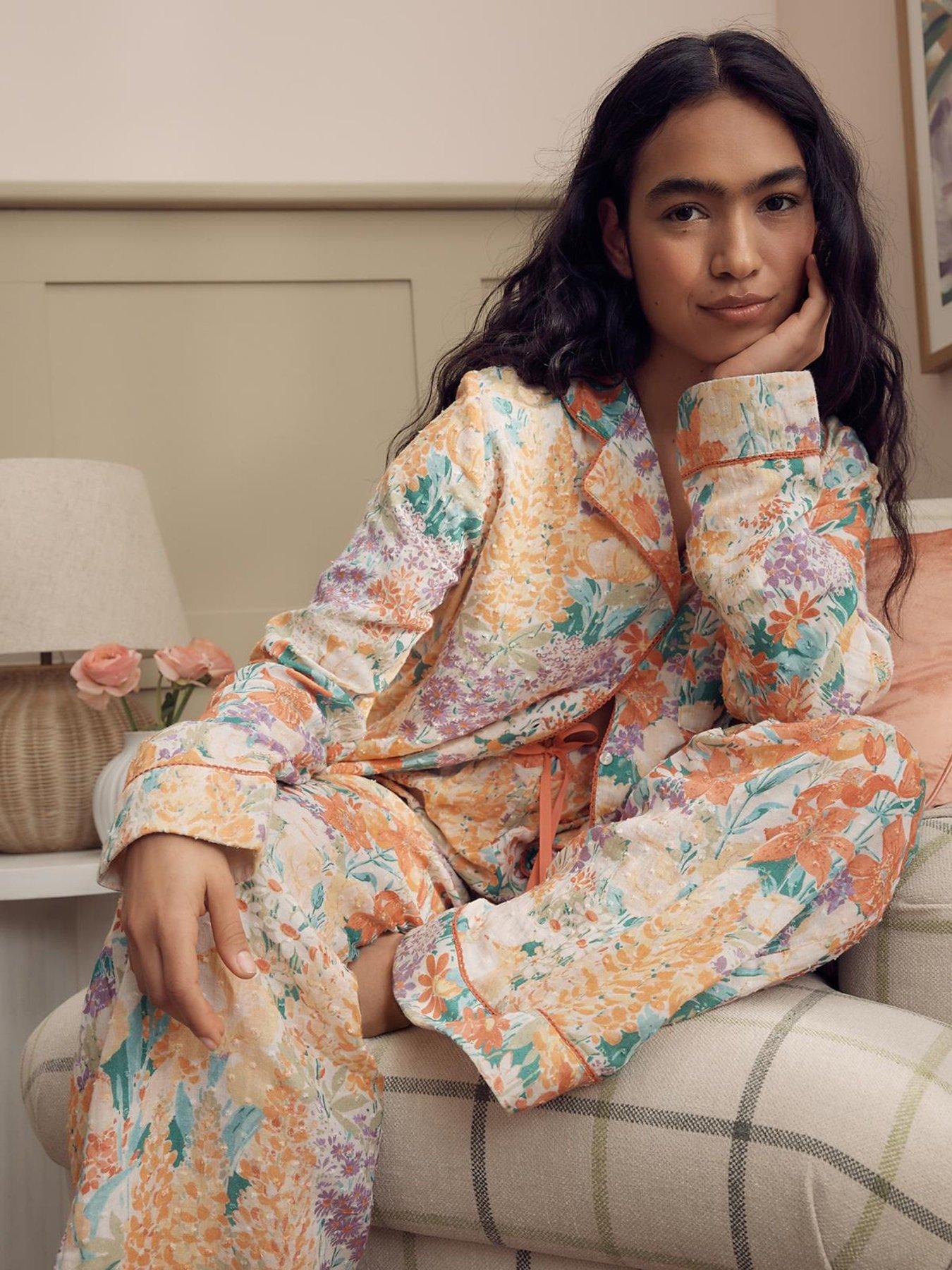 Image 2 of 5 of Laura Ashley Meaadow Button Through Pyjamas - Pink