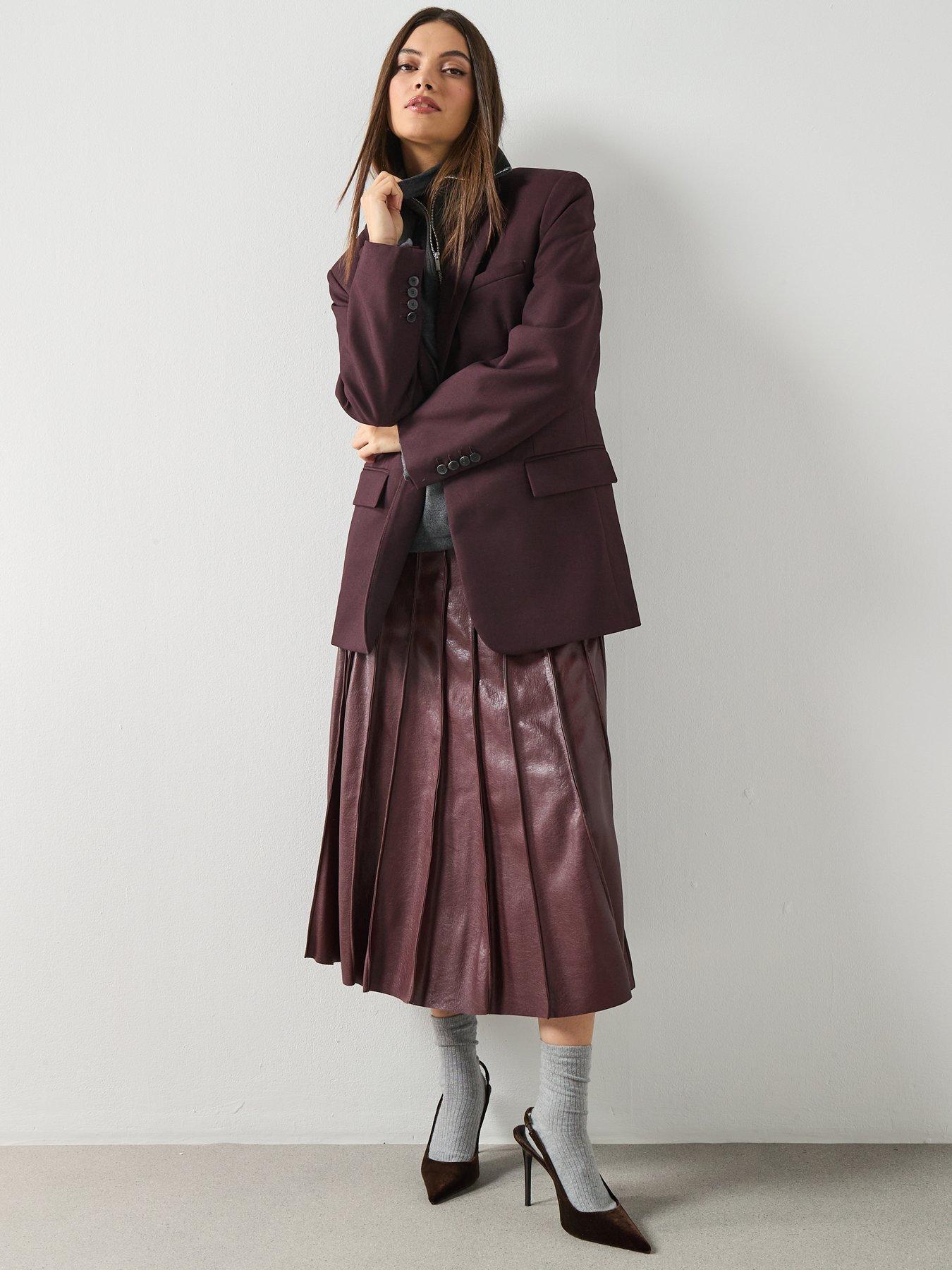 Image 3 of 6 of Mango Straight Suit Jacket With Lapel Pockets - Burgundy