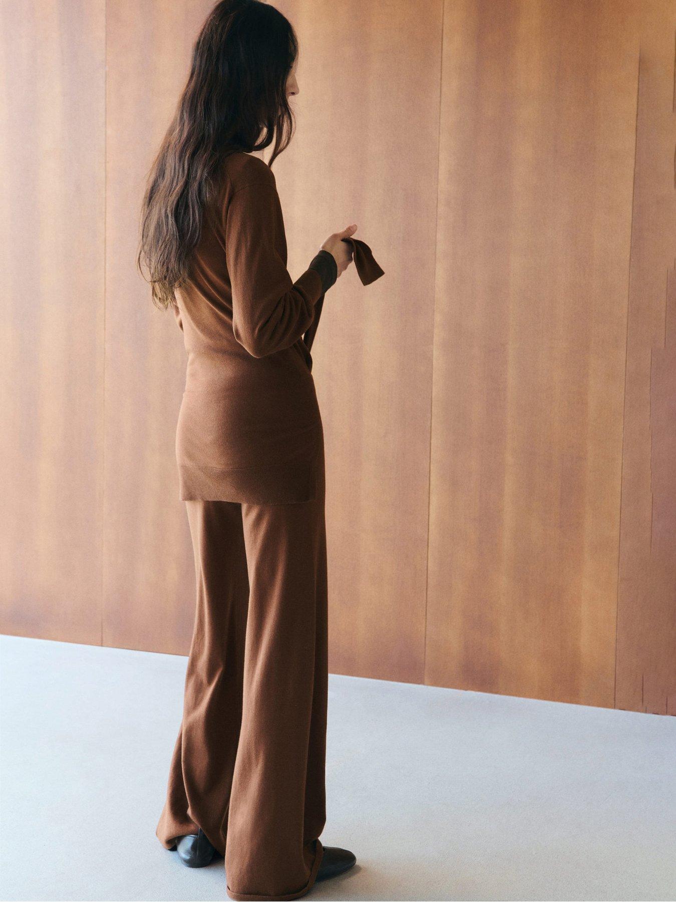 Image 2 of 5 of Mango Straight-Fit Trousers with Elastic Waist - Brown