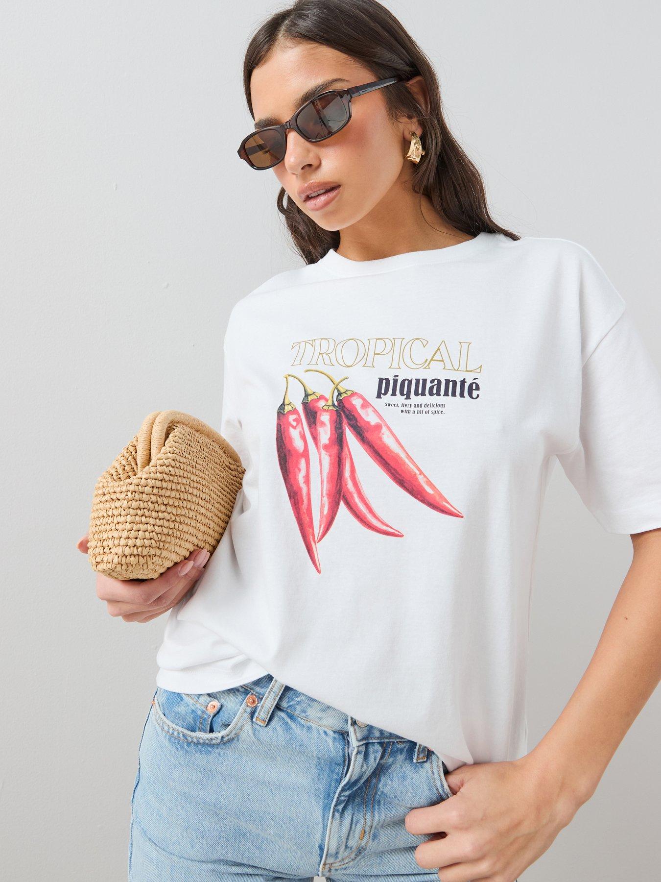 Image 1 of 7 of The Very Collection Chilli Oversized Graphic T-Shirt - White