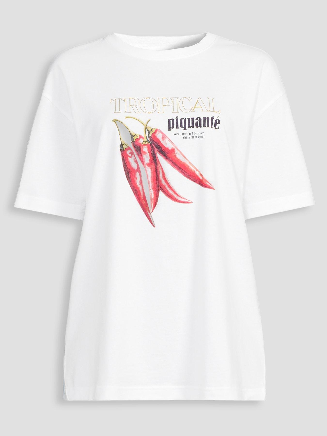 Image 7 of 7 of The Very Collection Chilli Oversized Graphic T-Shirt - White