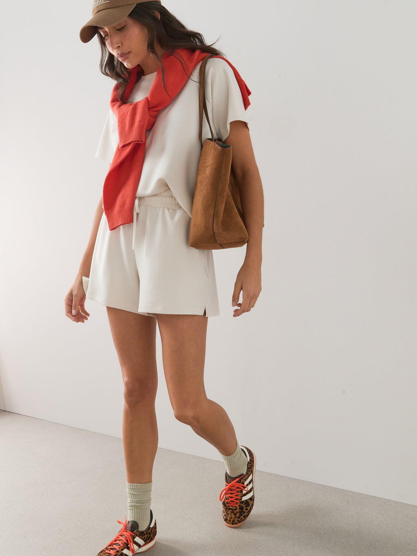 Image 4 of 6 of The Very Collection Shorts Modal Co-Ord - Cream