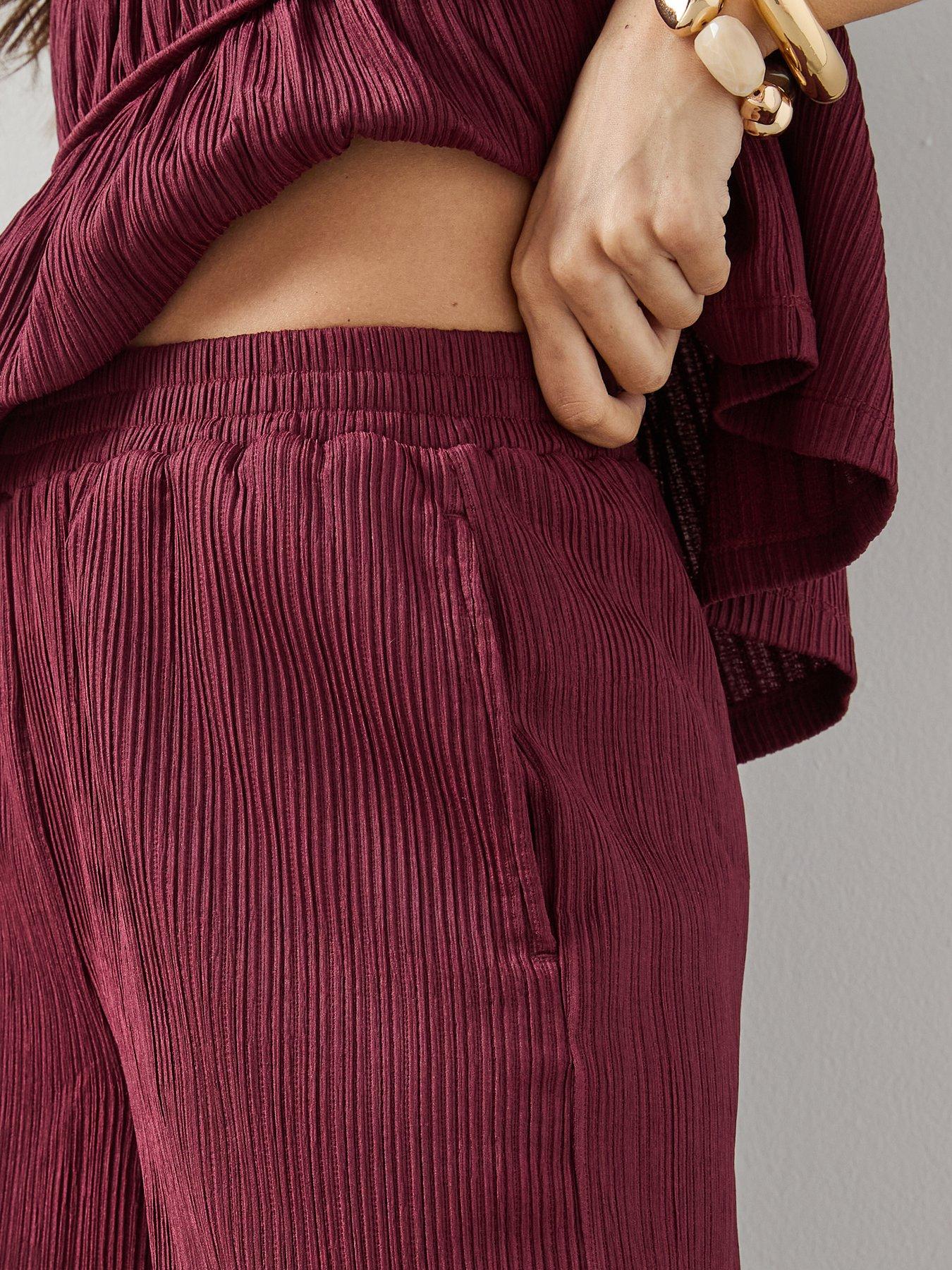 Image 5 of 7 of The Very Collection Texture Wide Leg Trouser Co-Ord - Red