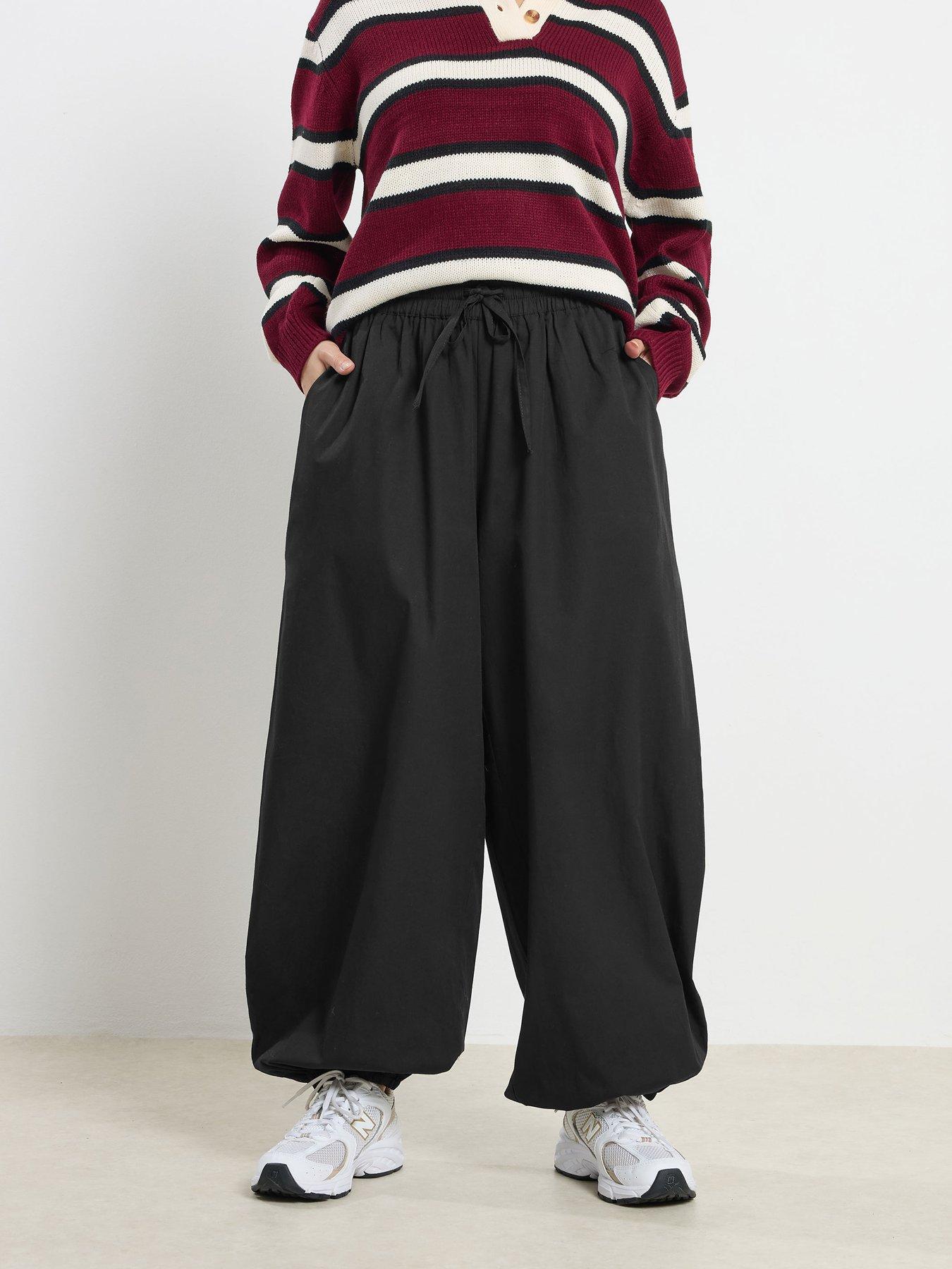 PixieGirl Petite Poplin Cuffed Balloon Trousers - Black