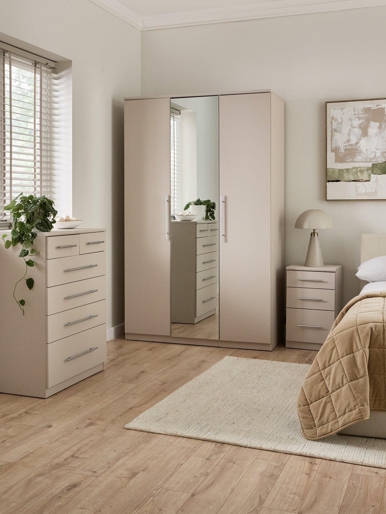 The Very Collection Prague 3 Piece Bedroom Furniture Set - 3 Door Wardrobe, 4 + 2 Chest of Drawers and 3 Drawer Bedside Chest