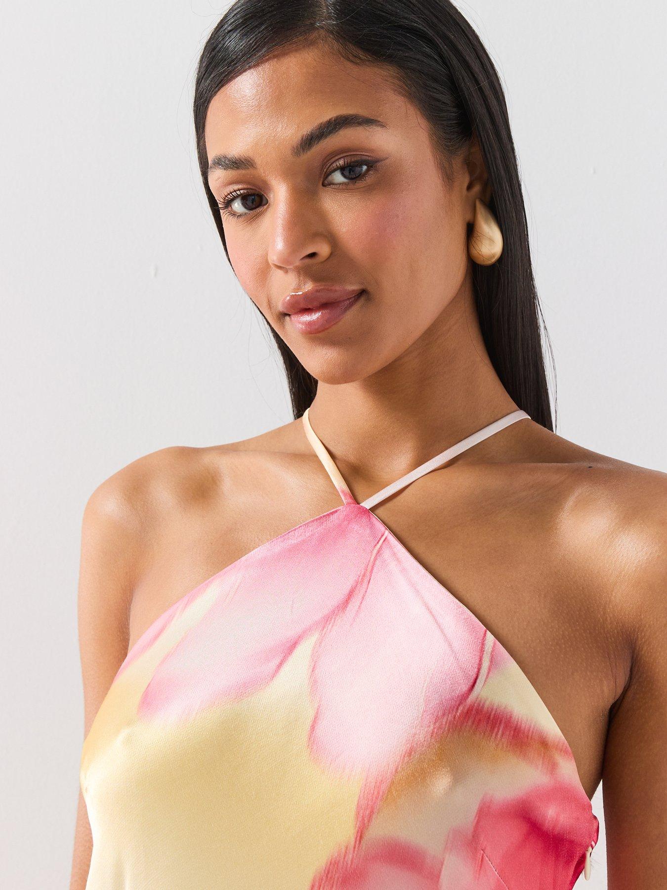 Image 4 of 6 of Forever New Nova Arrow Neck Maxi Dress - Pink