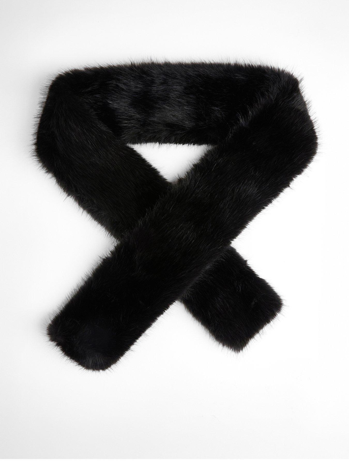 Quiz Black Faux Fur Scarf