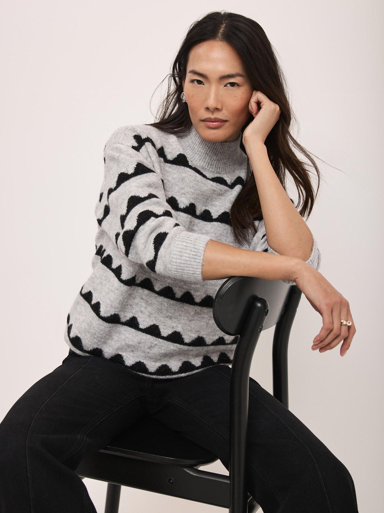 Mint Velvet Scallop Stripe Jumper - Grey