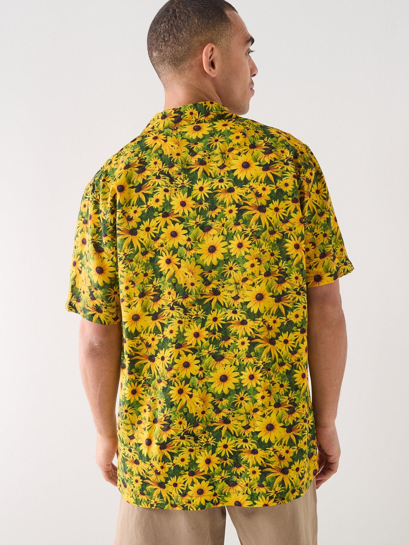 Image 2 of 6 of Lyle & Scott Wild Garden Print Resort Shirt - Yellow