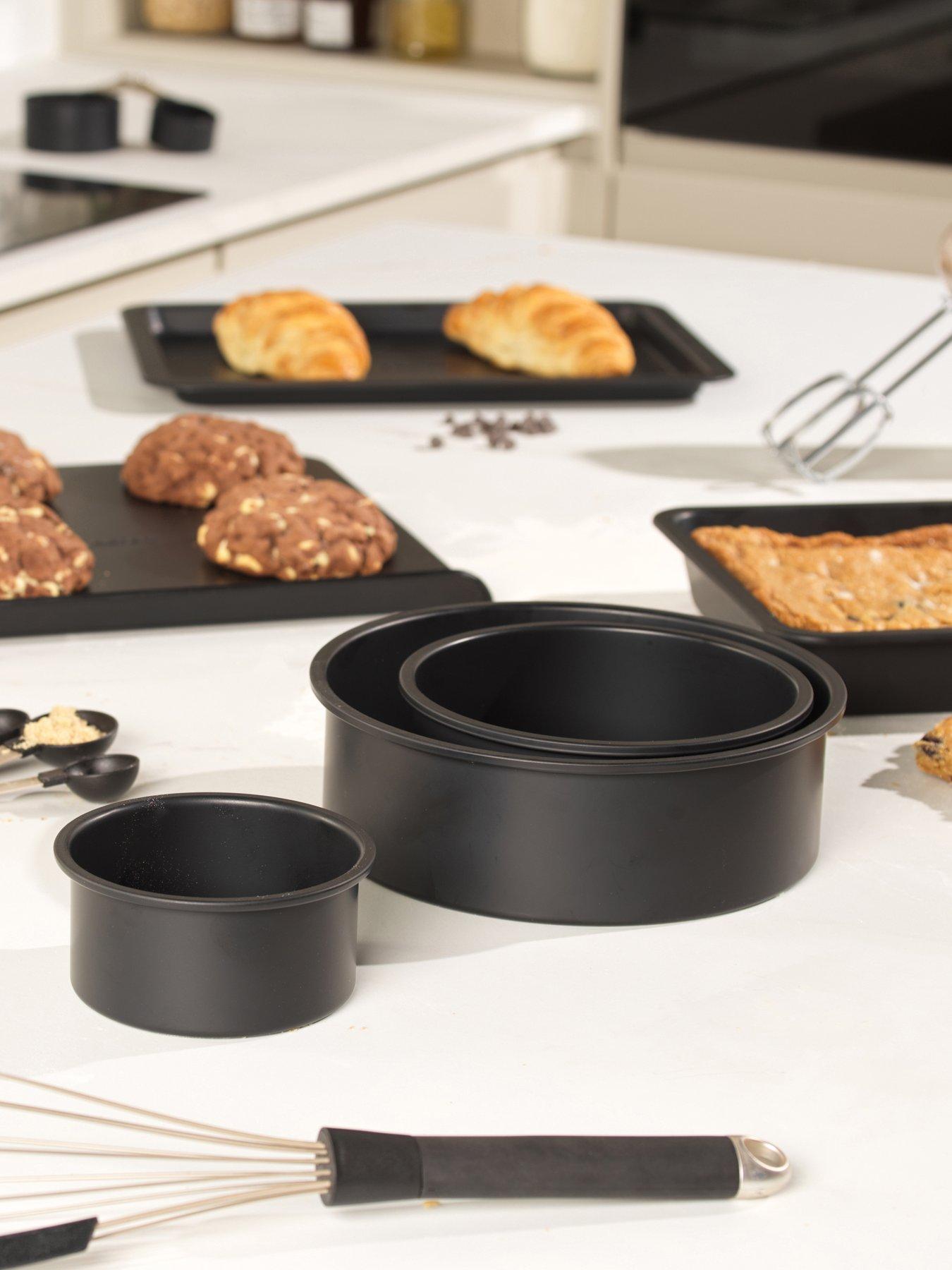 Salter Bakes 3pc Round Pan Set