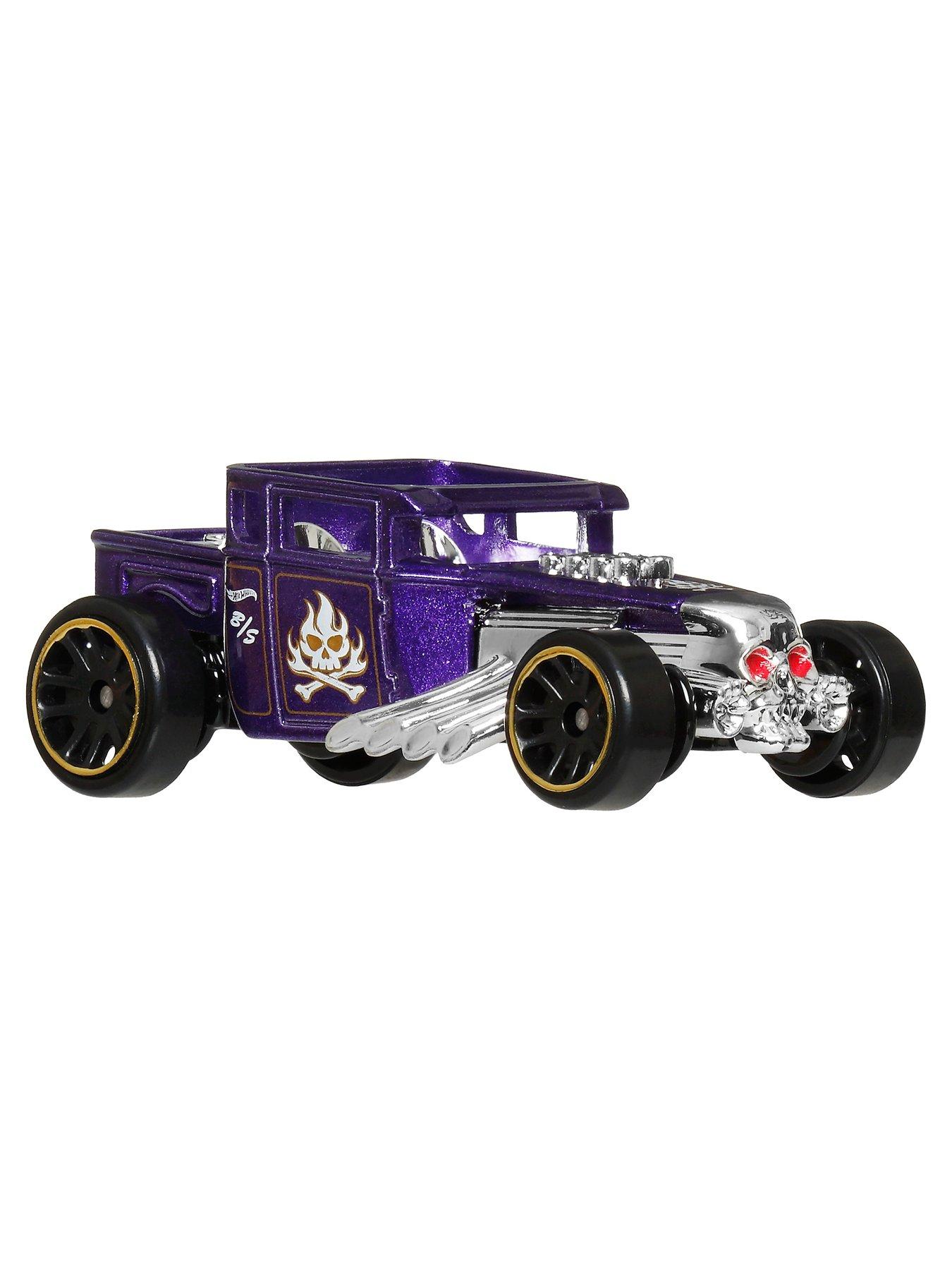 Image 7 of 7 of Hot Wheels 1:64 Scale Die-Cast Toy Cars &amp; Trucks, Set of 6 HW Legends Vehicles (Styles May Vary) [Walmart Exclusive]