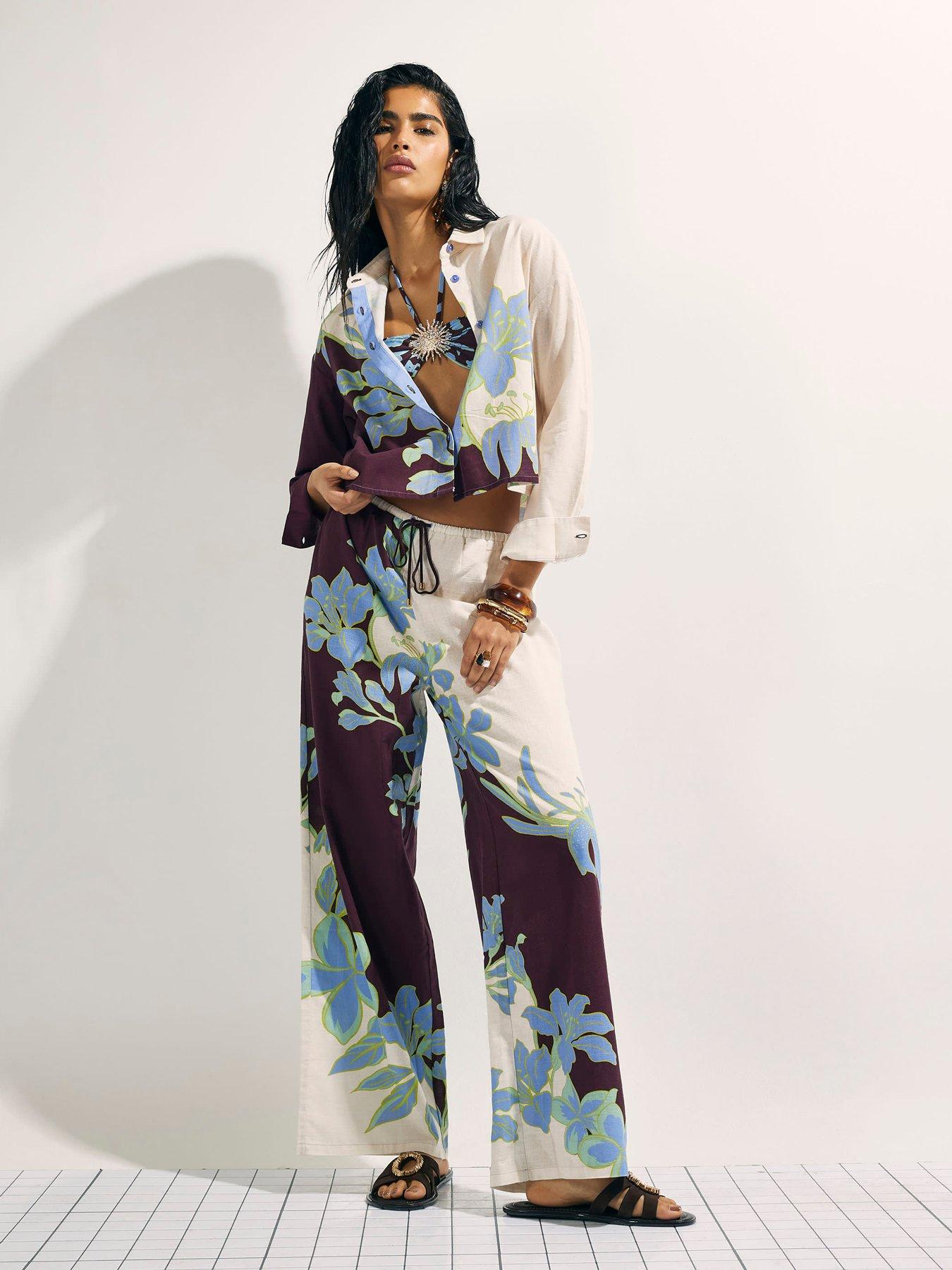 Image 3 of 4 of River Island Floral Border Beach Shirt - Cream