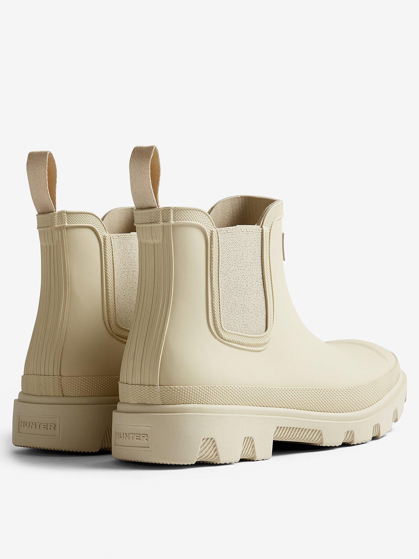 Image 3 of 4 of Hunter unisex downpour chelsea