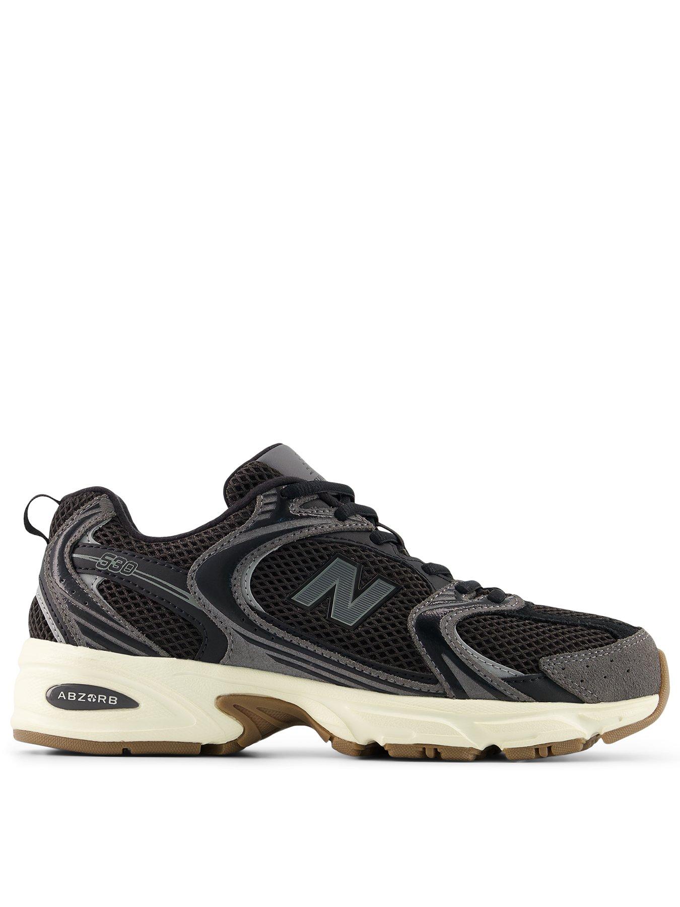 New Balance Womens 530 Trainer, Black, Size 3.5, Women