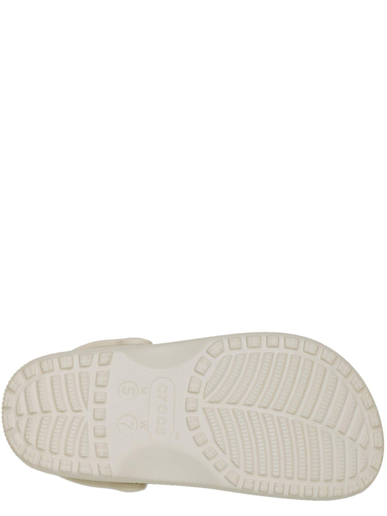 Image 4 of 6 of Crocs Crocs Men's Classic Crafted Clog Sandal