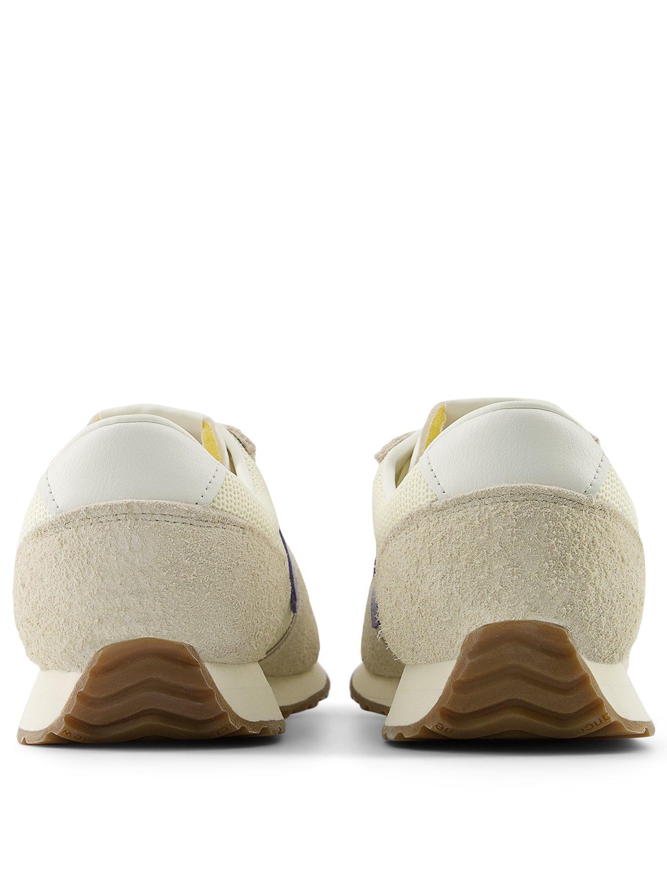 Image 3 of 7 of New Balance Unisex 471 Trainer - White