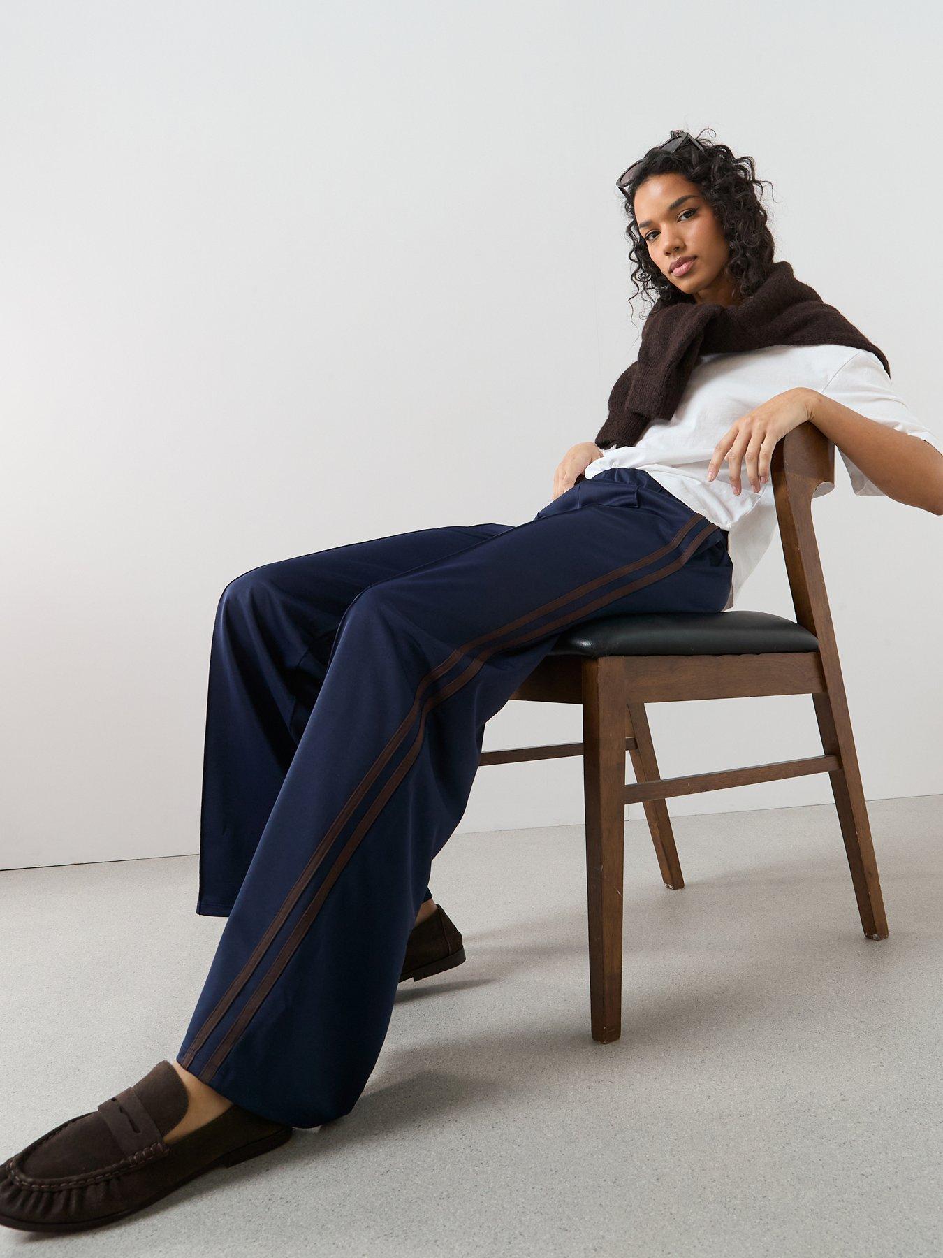 Image 5 of 7 of The Very Collection Wide Leg High Waisted Side Stripe Jogger - Navy
