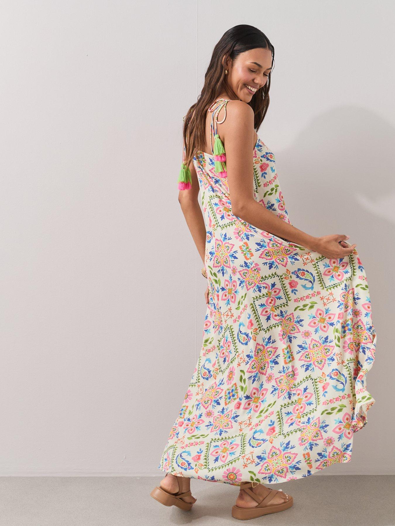 Image 2 of 7 of The Very Collection All Over Printed Maxi Beach Dress