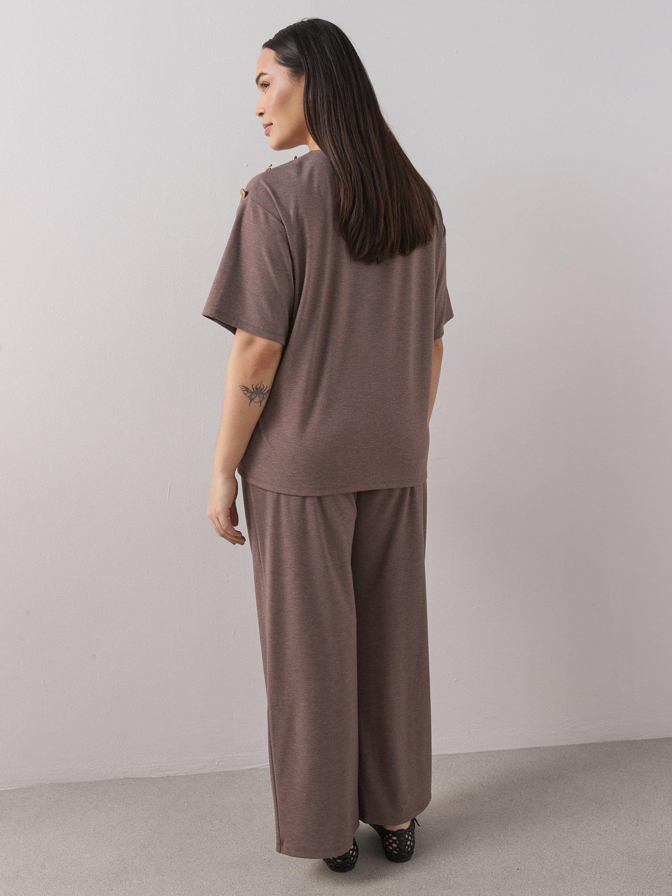 Image 5 of 6 of The Very Collection Curve Button Detail T-shirt Co-ord