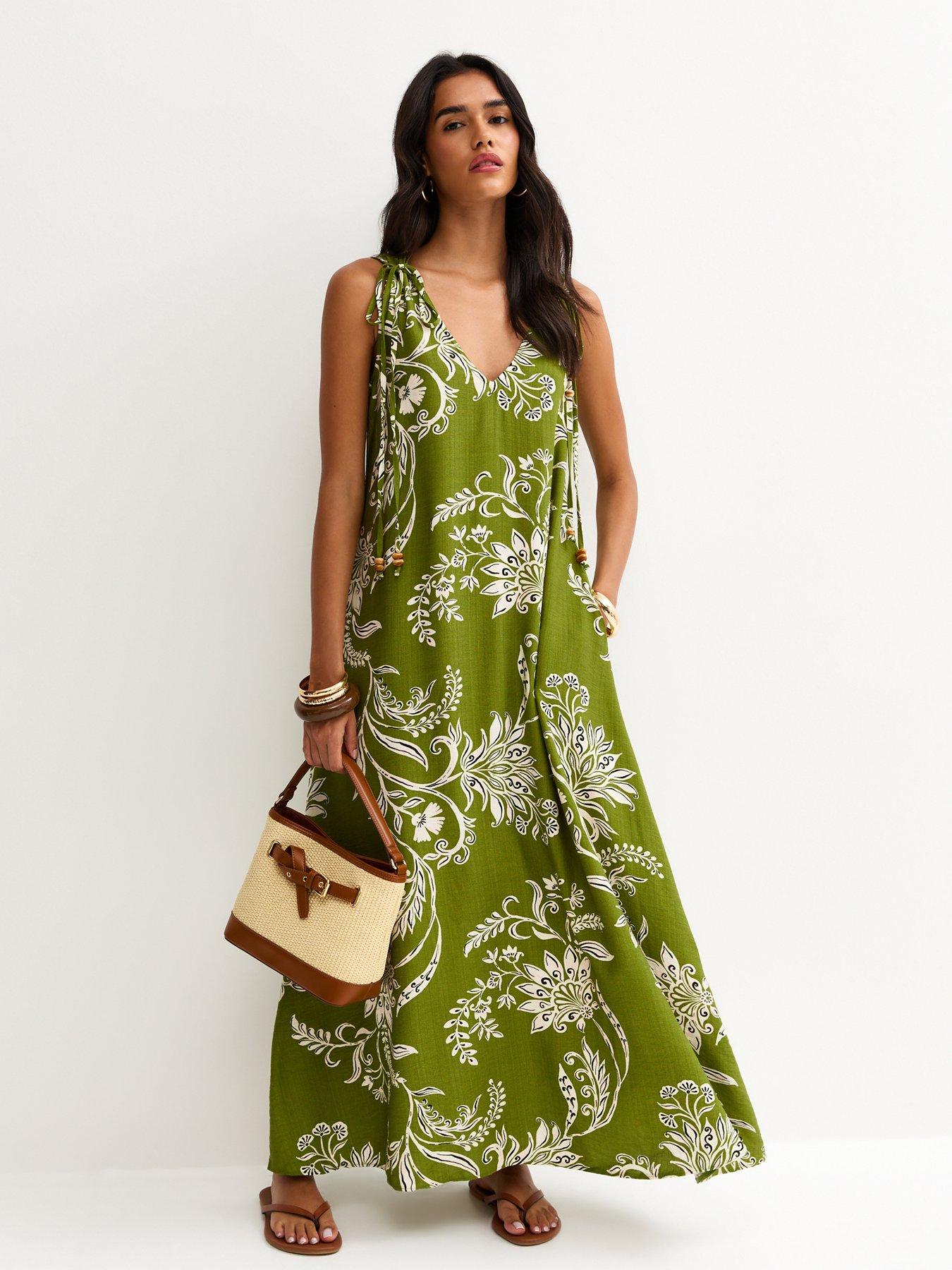 New Look Belted Woven Bucket Bag - Stone