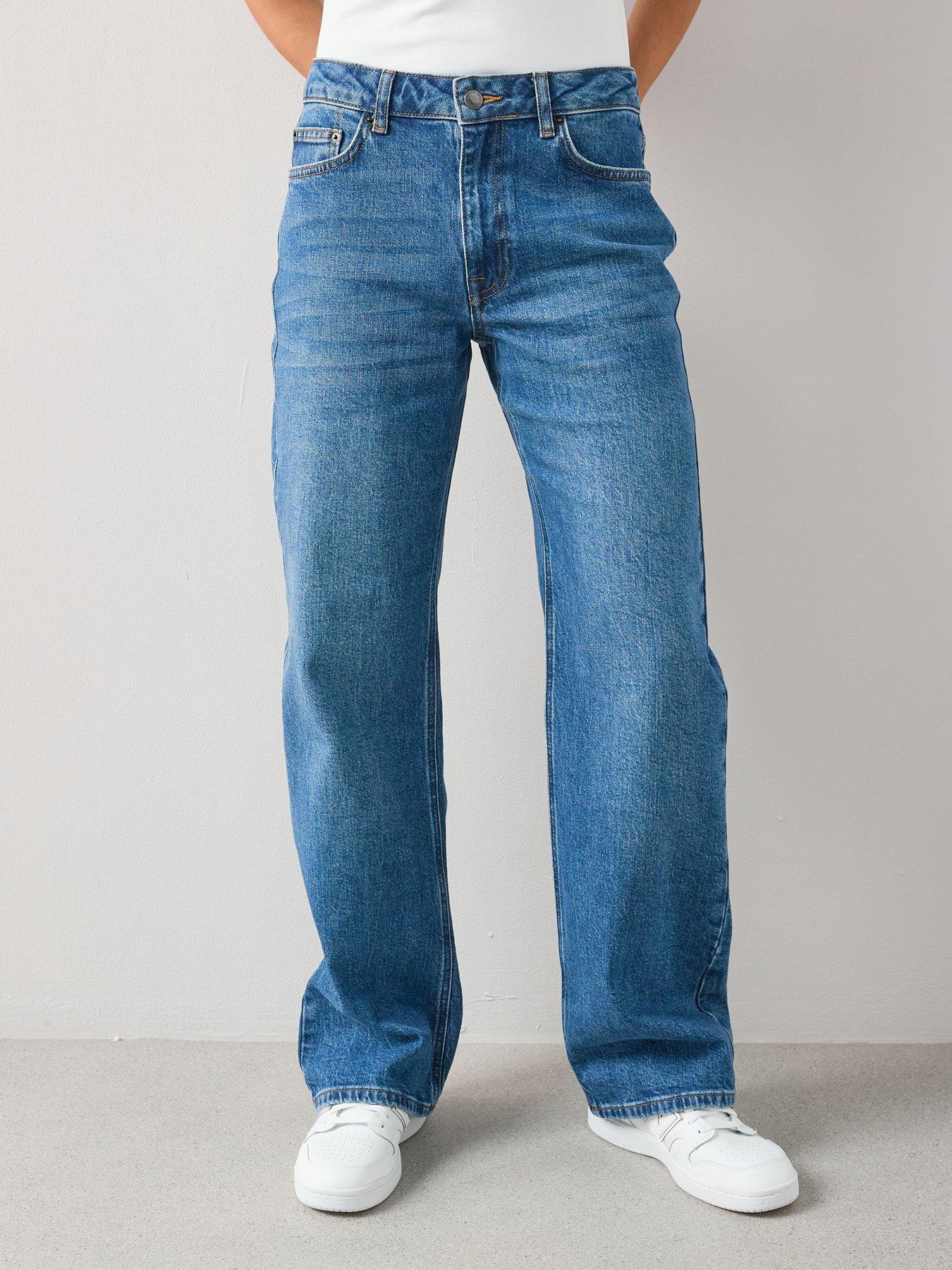 Image 5 of 6 of The Very Collection Baggy Low Rise Jeans - Mid Wash