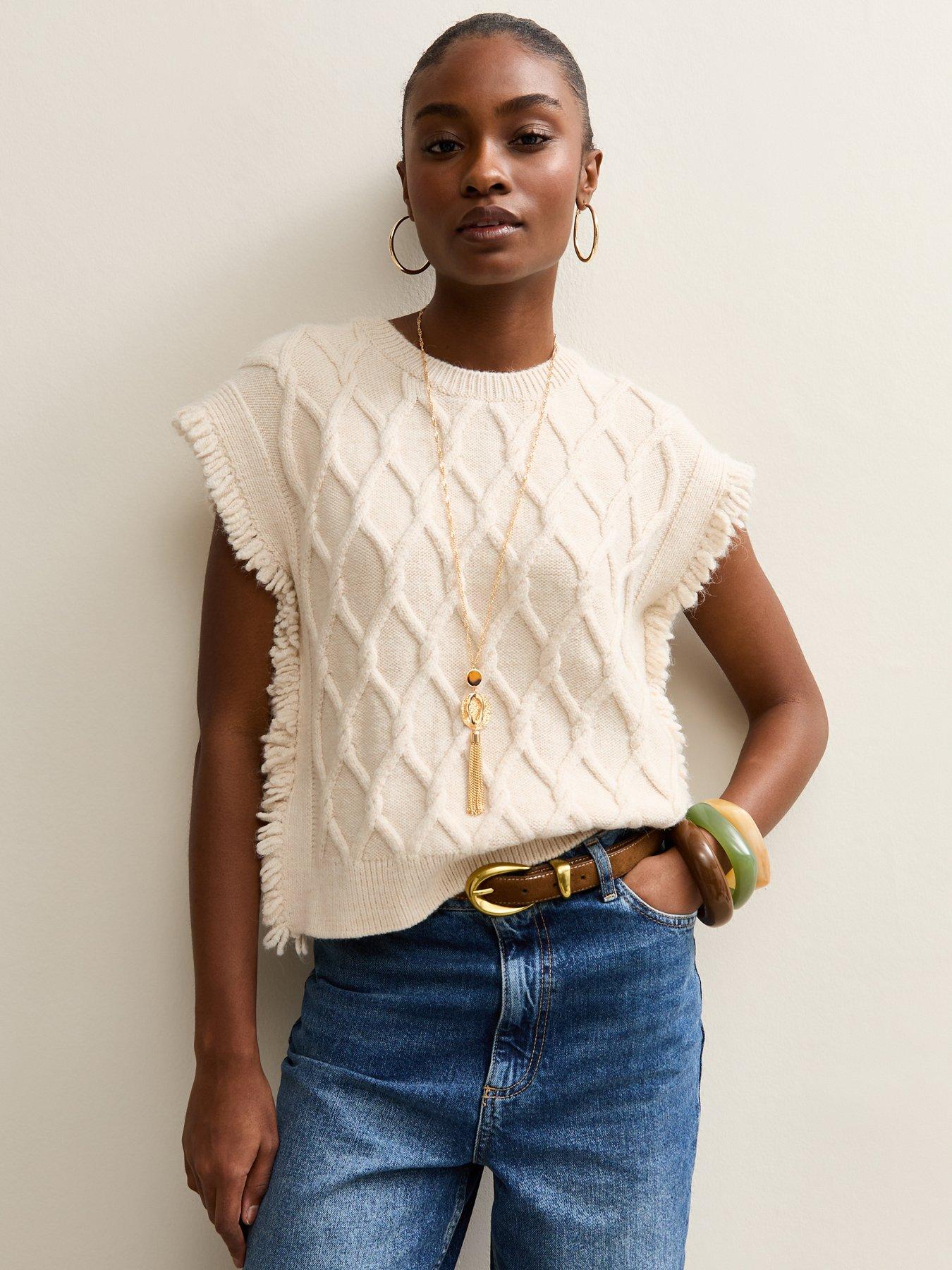 New Look Cable Knit Sleeveless Jumper - Cream