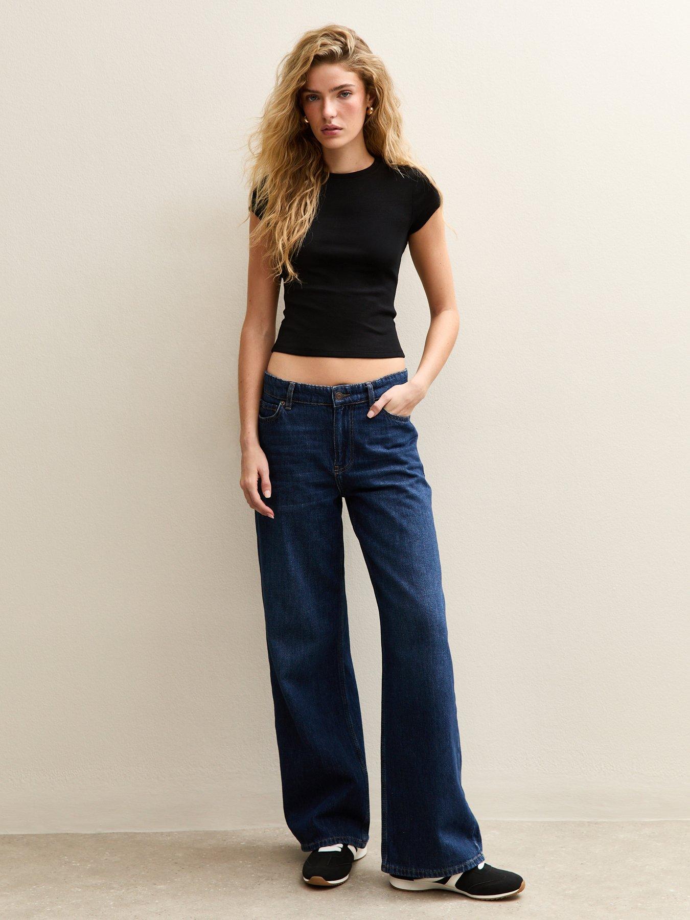 Image 3 of 6 of New Look Short Sleeve Top - Black