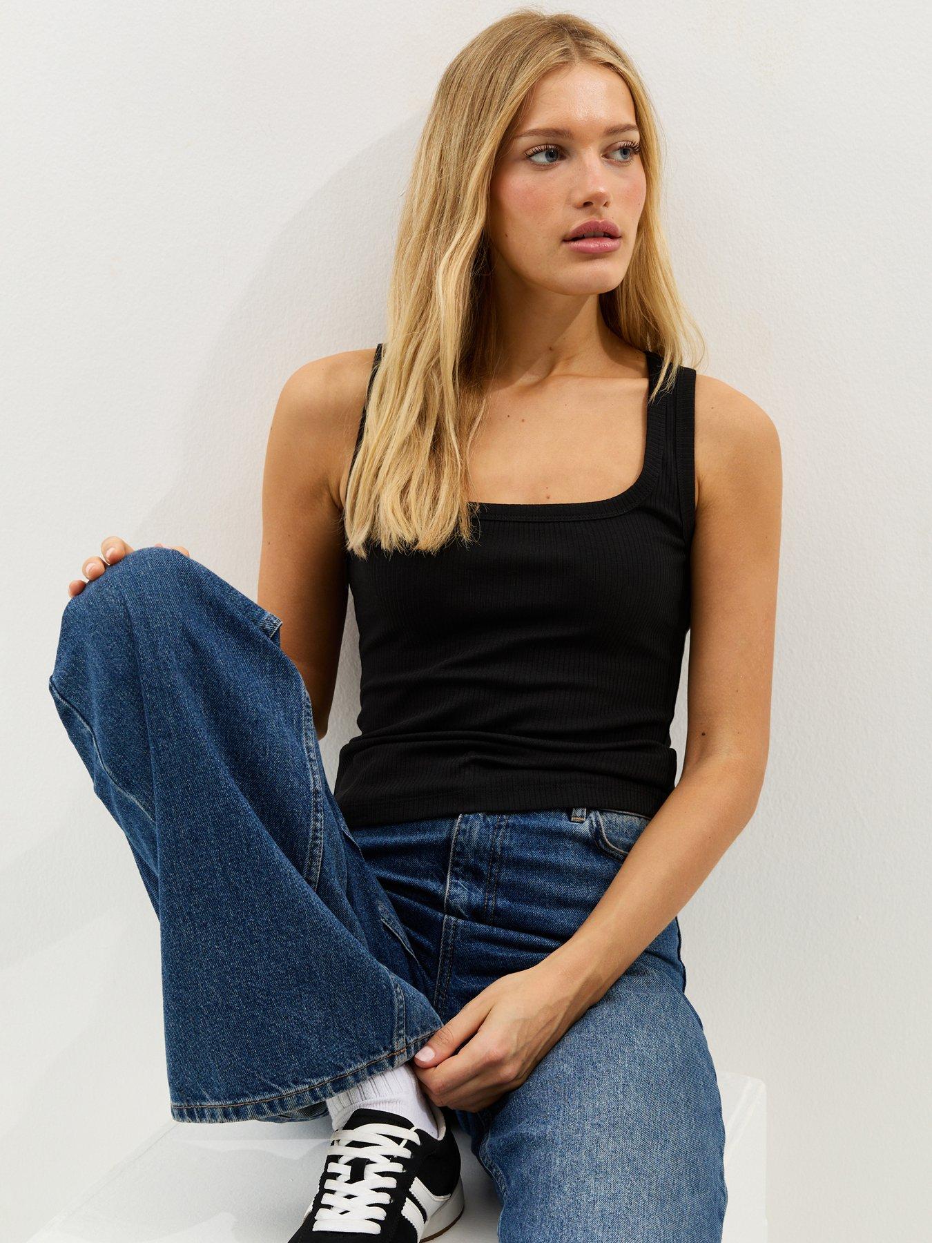 Image 3 of 5 of New Look Square Neck Vest Top - Black