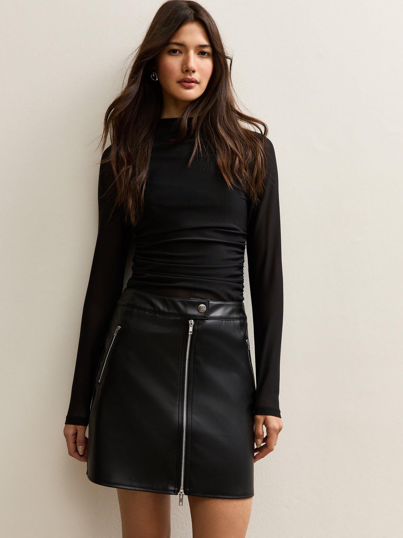 New Look Faux Leather Zip Detail Mini Skirt - Black