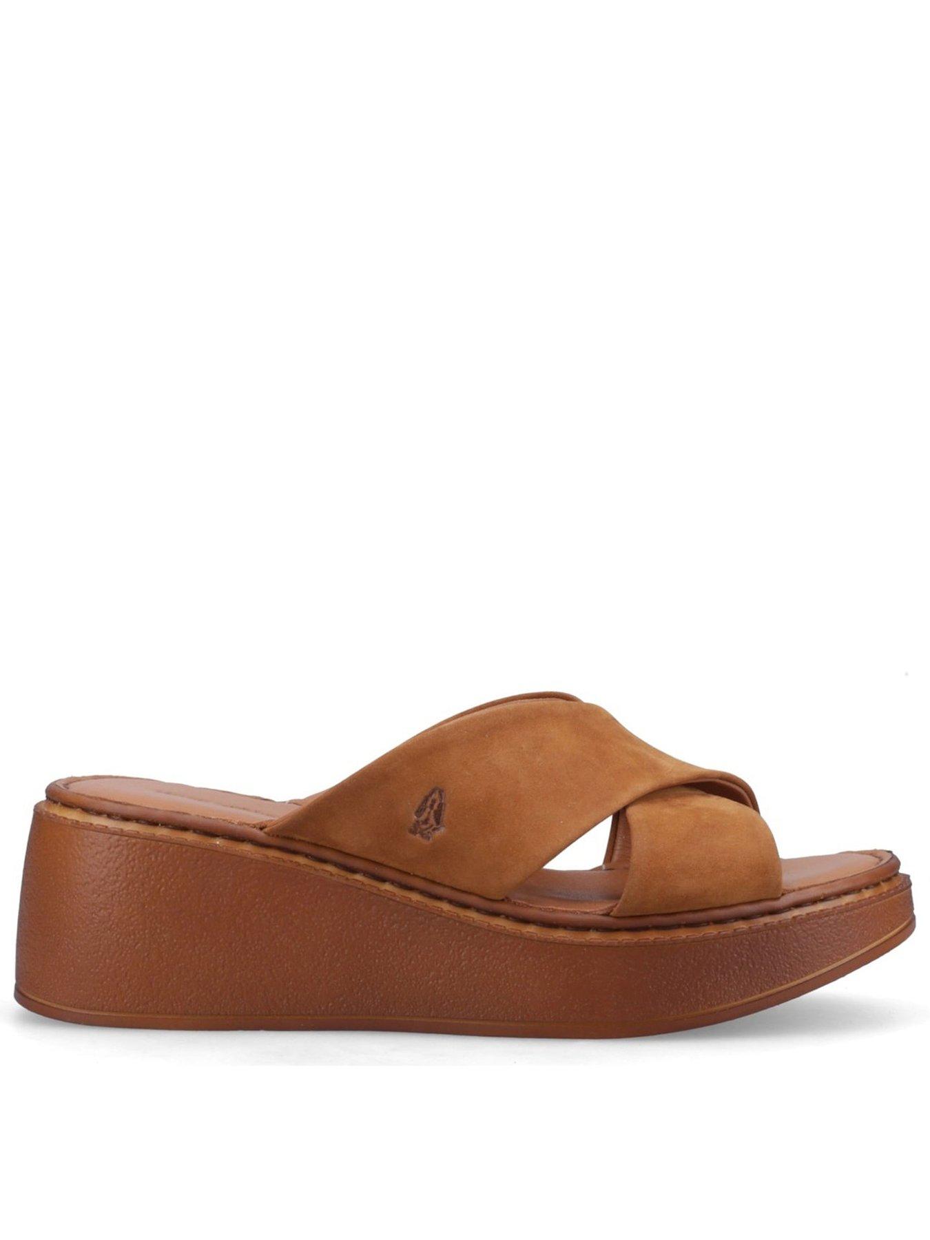Hush Puppies Bobbi Wedge Sandal-tan Nubuck